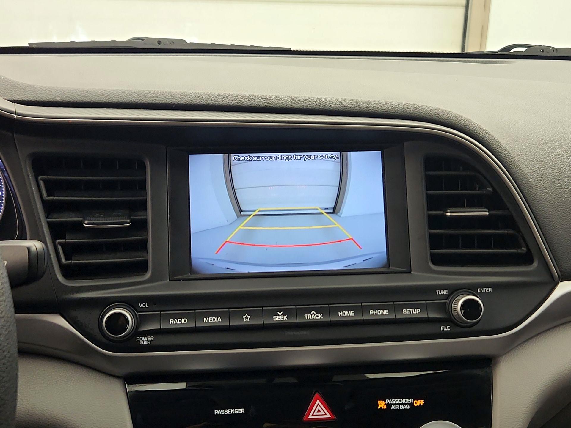 Thumbnail: 2019 Hyundai Elantra - 14