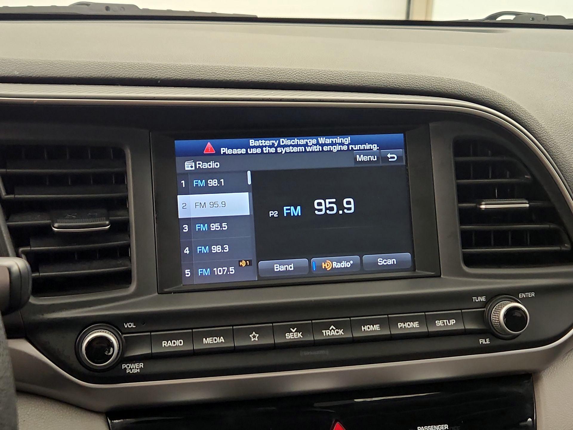 Thumbnail: 2019 Hyundai Elantra - 15