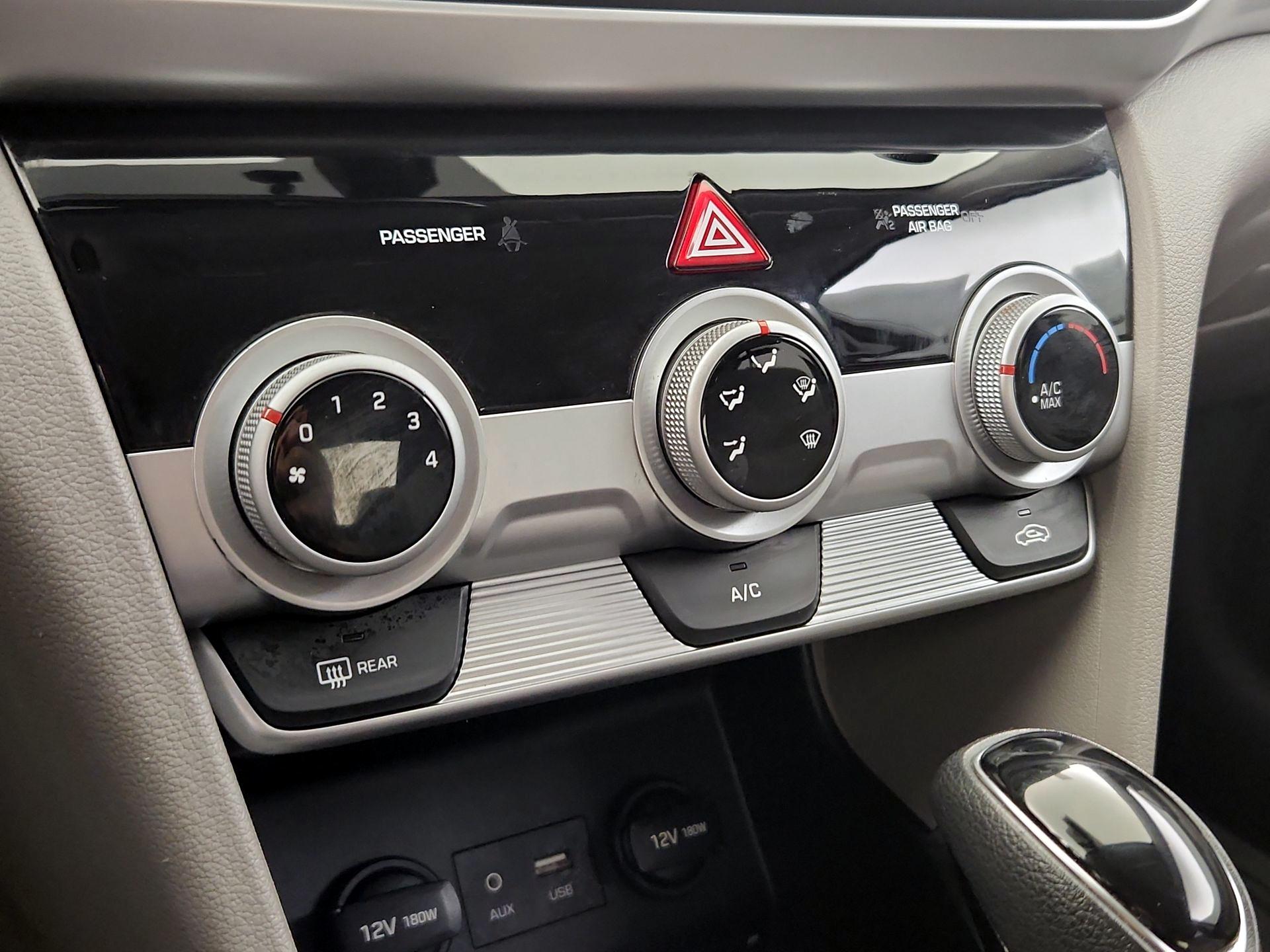 Thumbnail: 2019 Hyundai Elantra - 16