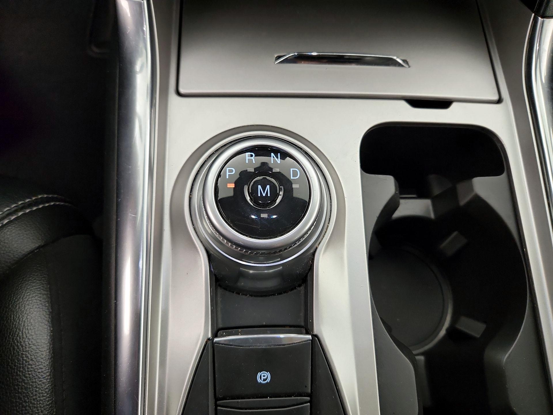 Thumbnail: 2020 Ford Explorer - 18