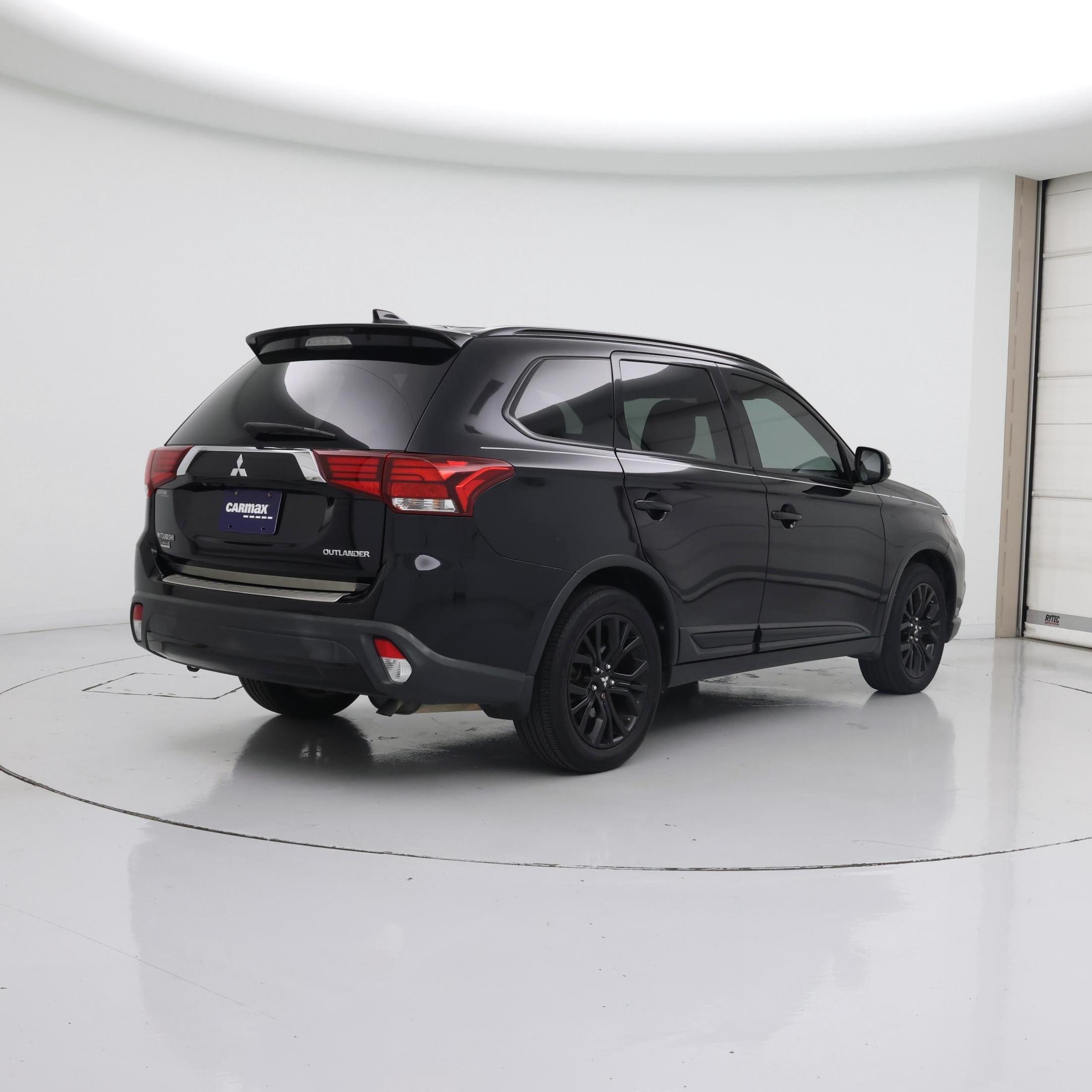 Thumbnail: 2018 Mitsubishi Outlander - 8