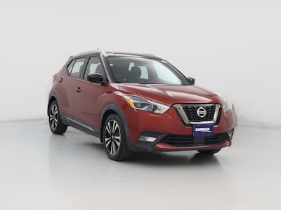 Red 2020 Nissan Kicks SR