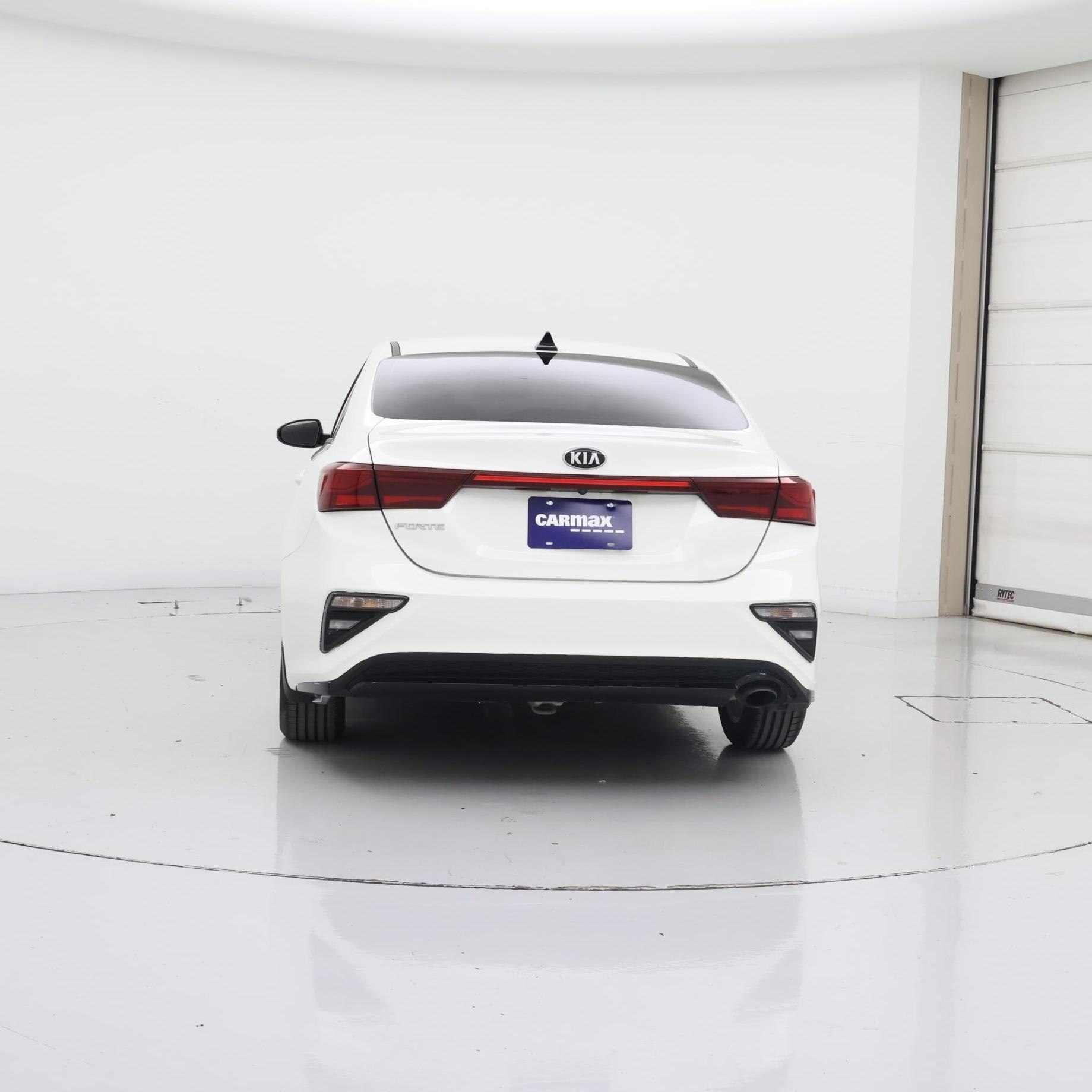 Thumbnail: 2020 Kia Forte - 6