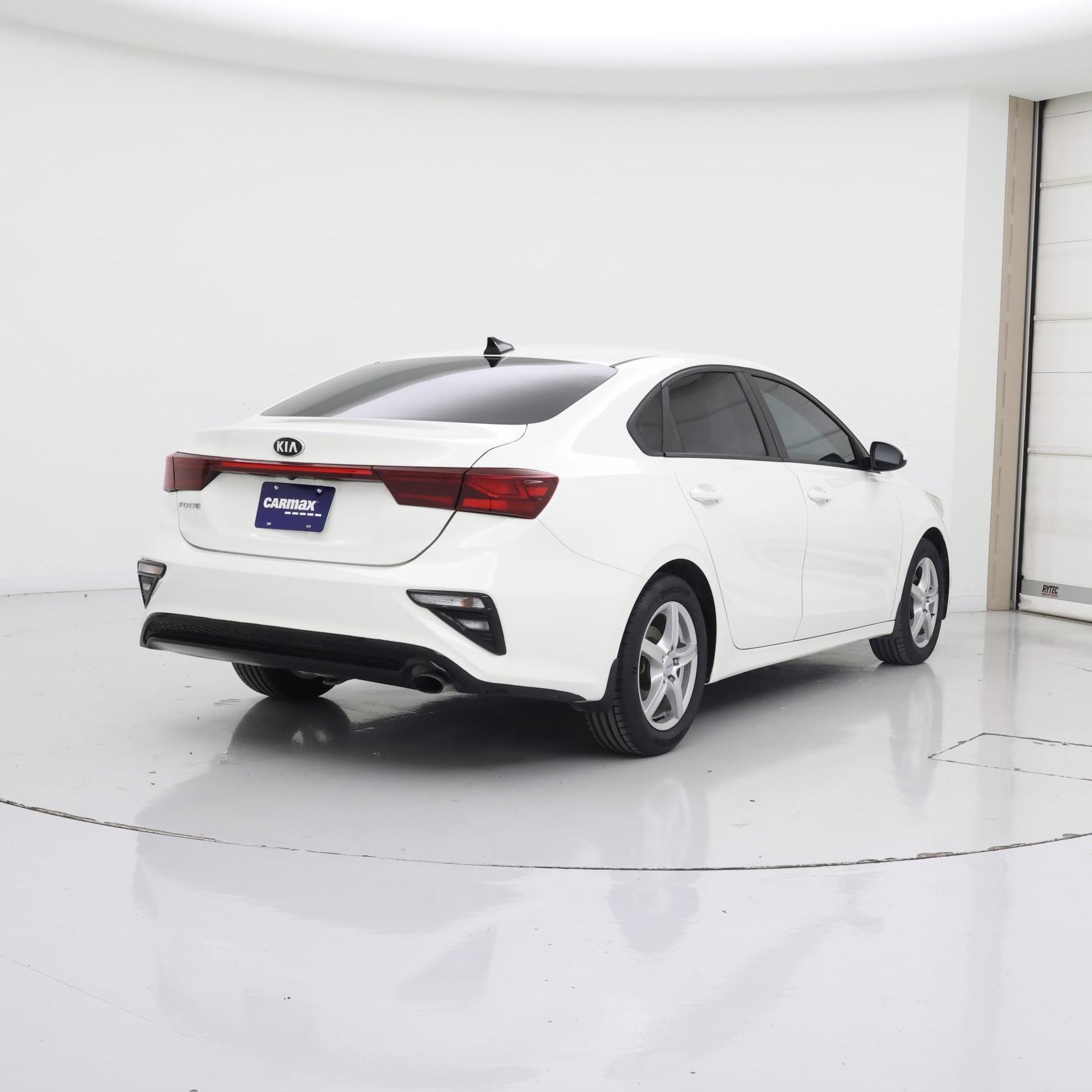 Thumbnail: 2020 Kia Forte - 8