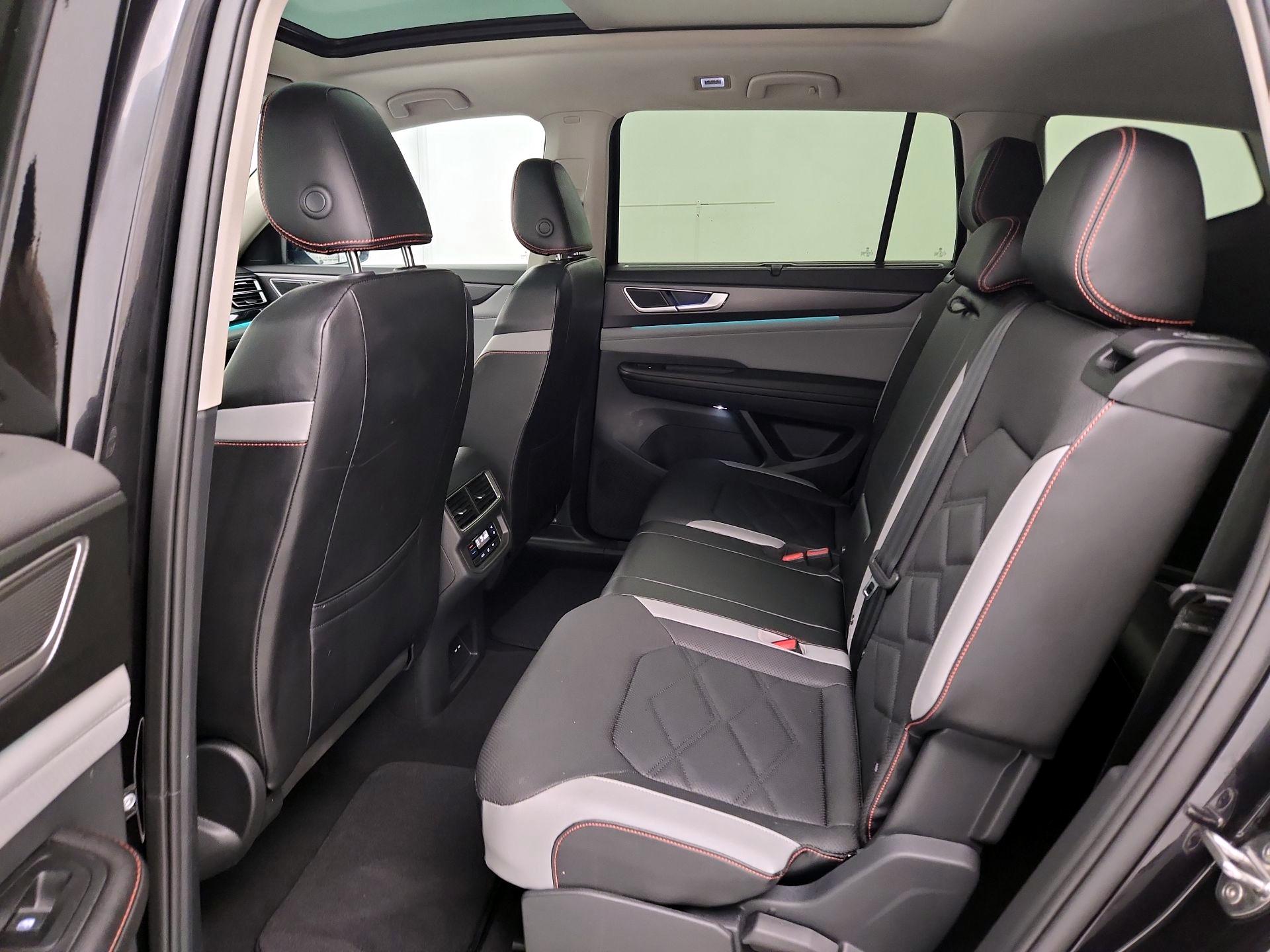 Thumbnail: 2024 Volkswagen Atlas - 20