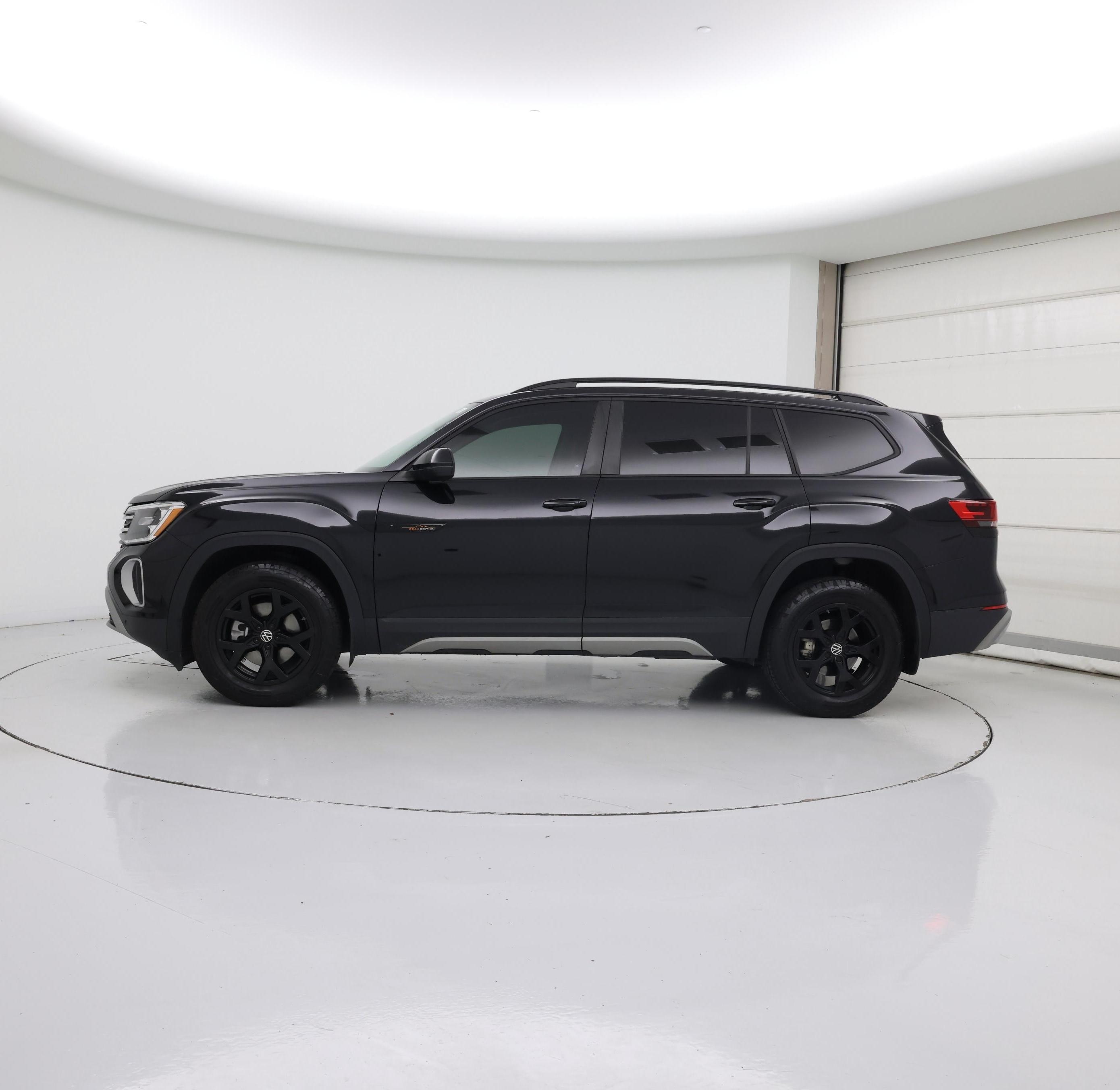 Thumbnail: 2024 Volkswagen Atlas - 3