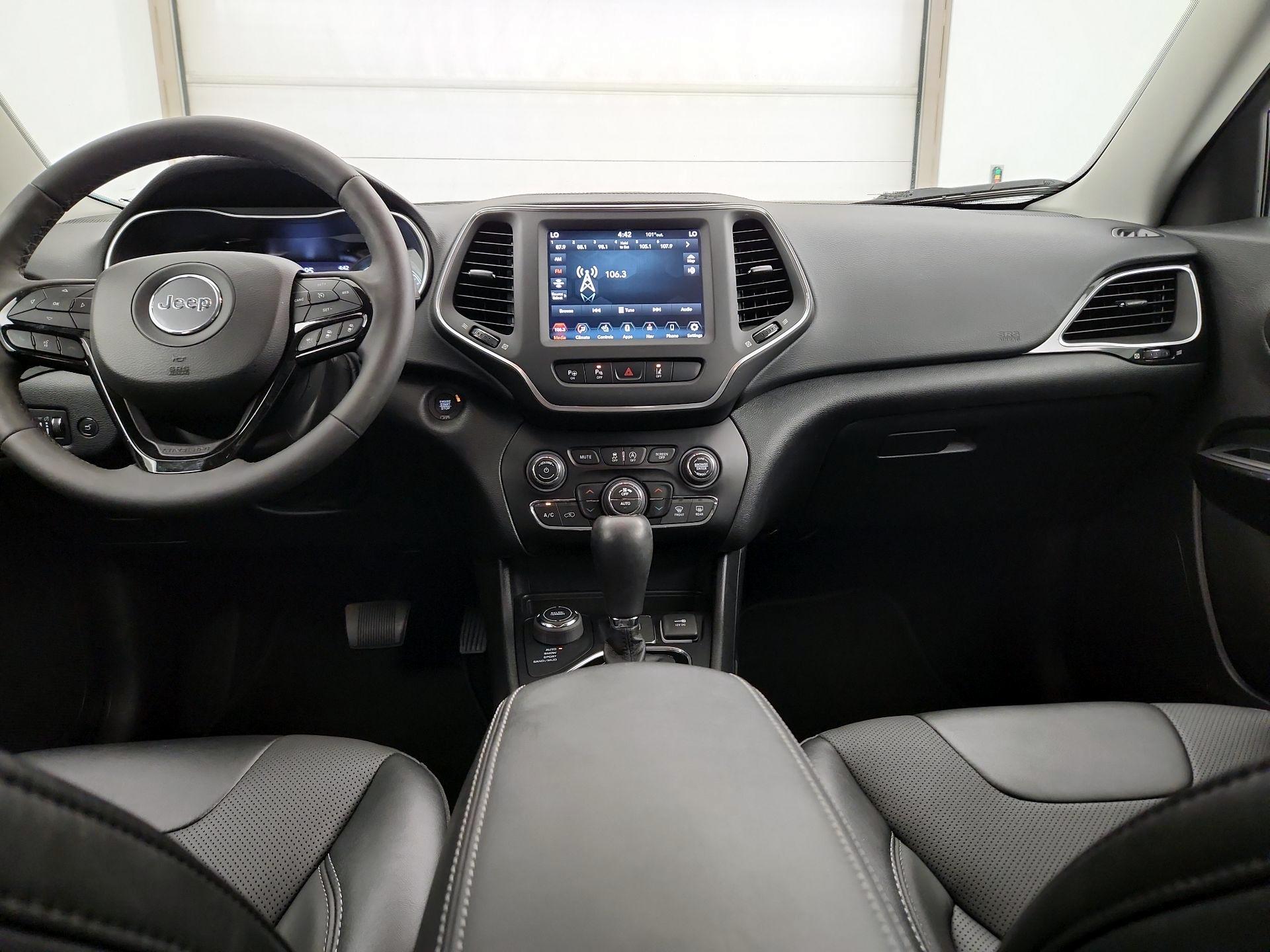 Thumbnail: 2023 Jeep Cherokee - 9