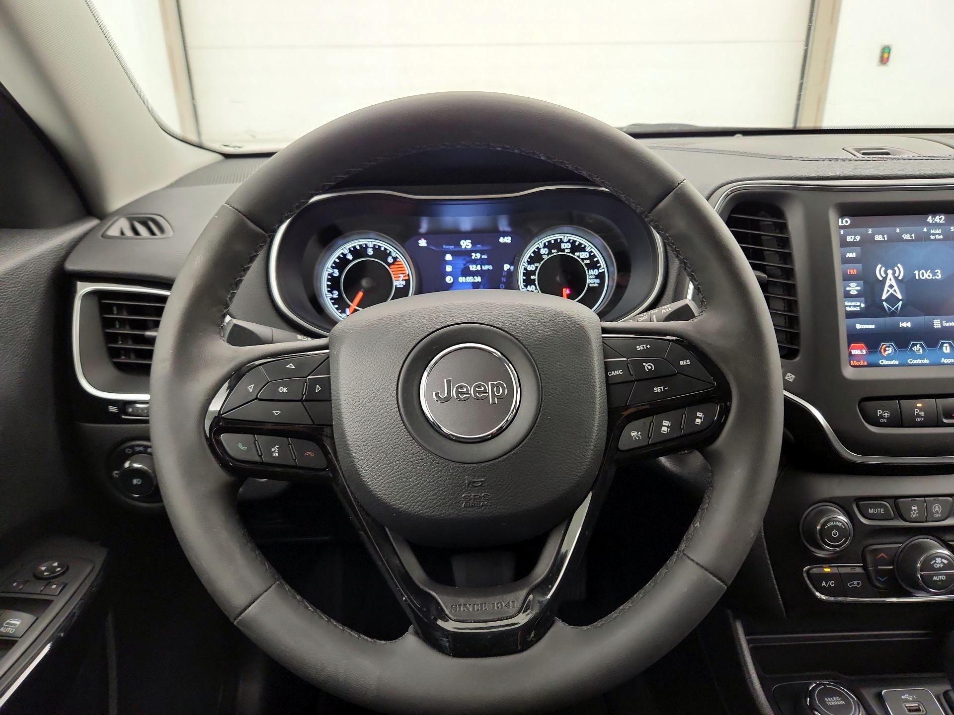 Thumbnail: 2023 Jeep Cherokee - 10