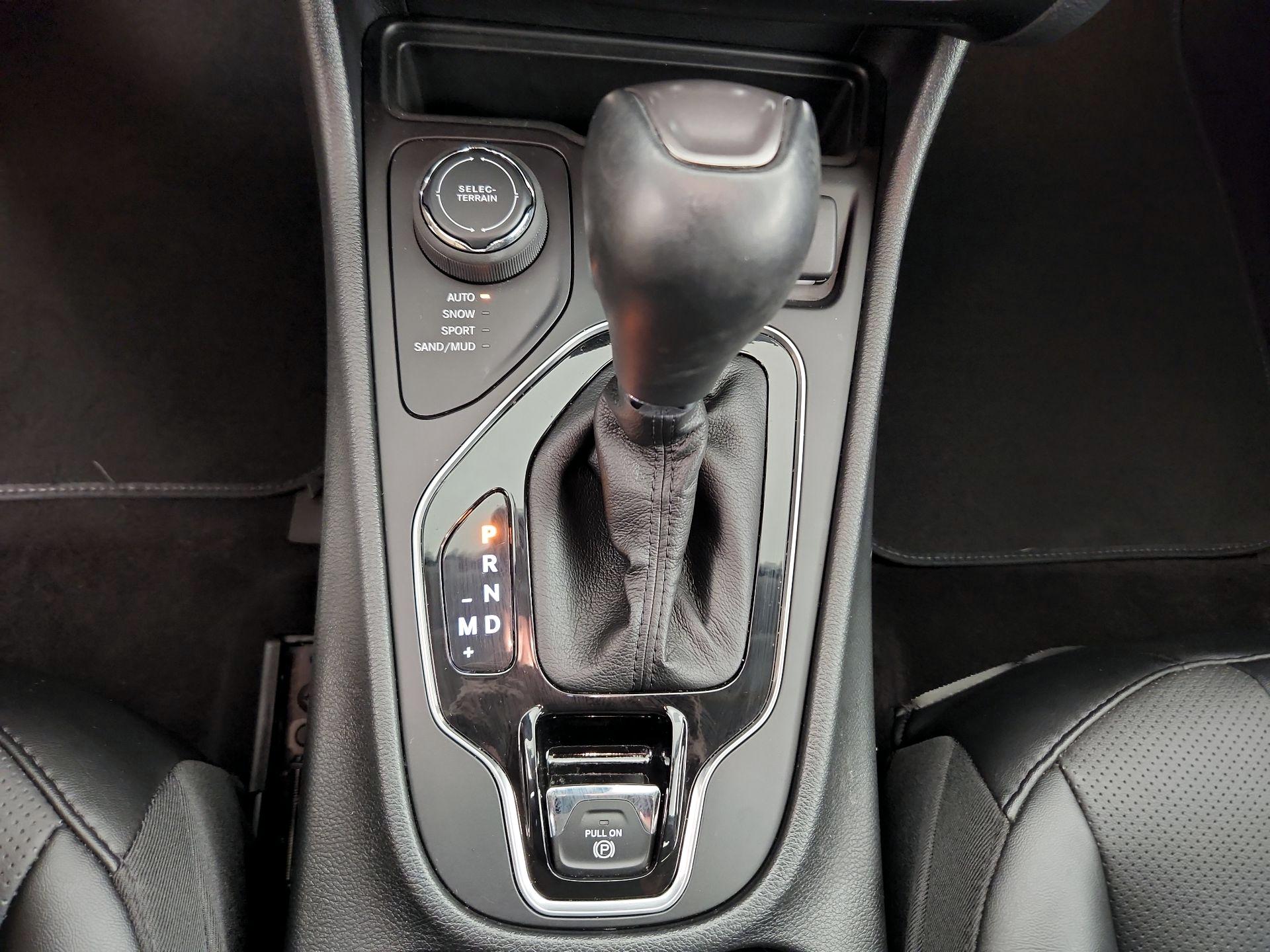 Thumbnail: 2023 Jeep Cherokee - 18
