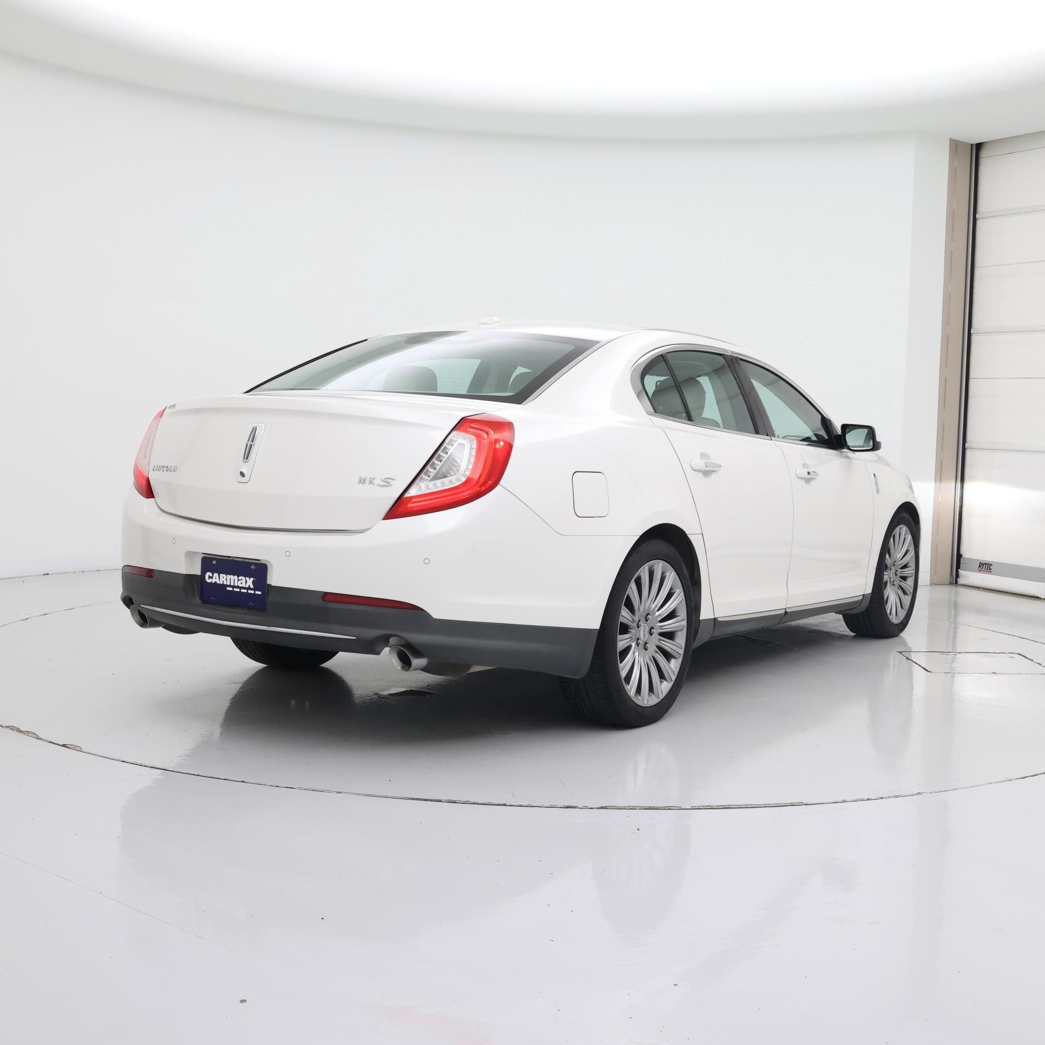 Thumbnail: 2014 Lincoln MKS - 8