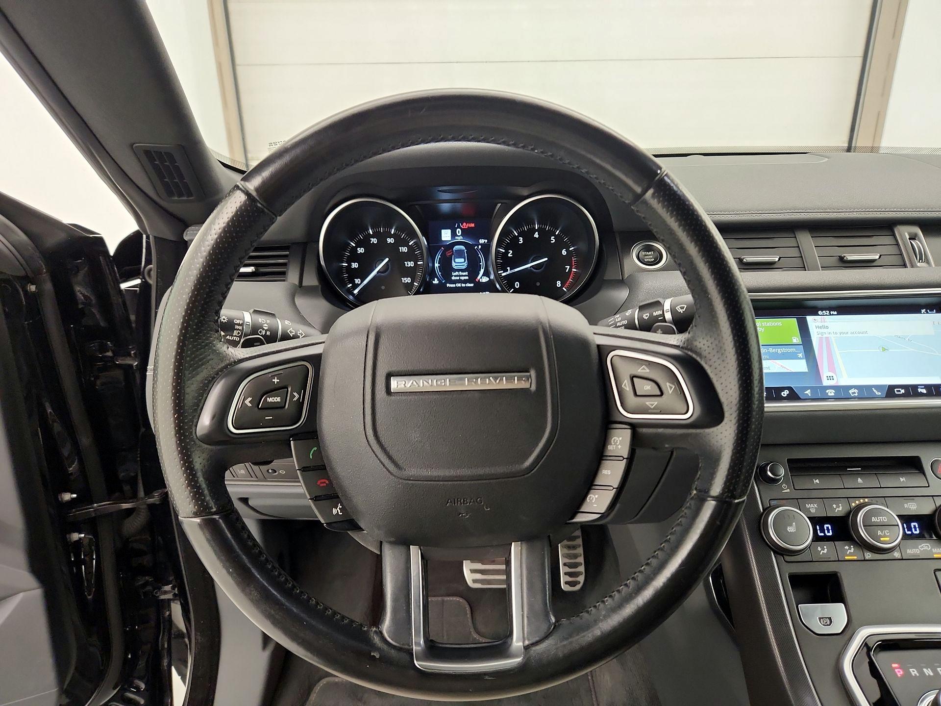 Thumbnail: 2018 Land Rover Range Rover Evoque - 10