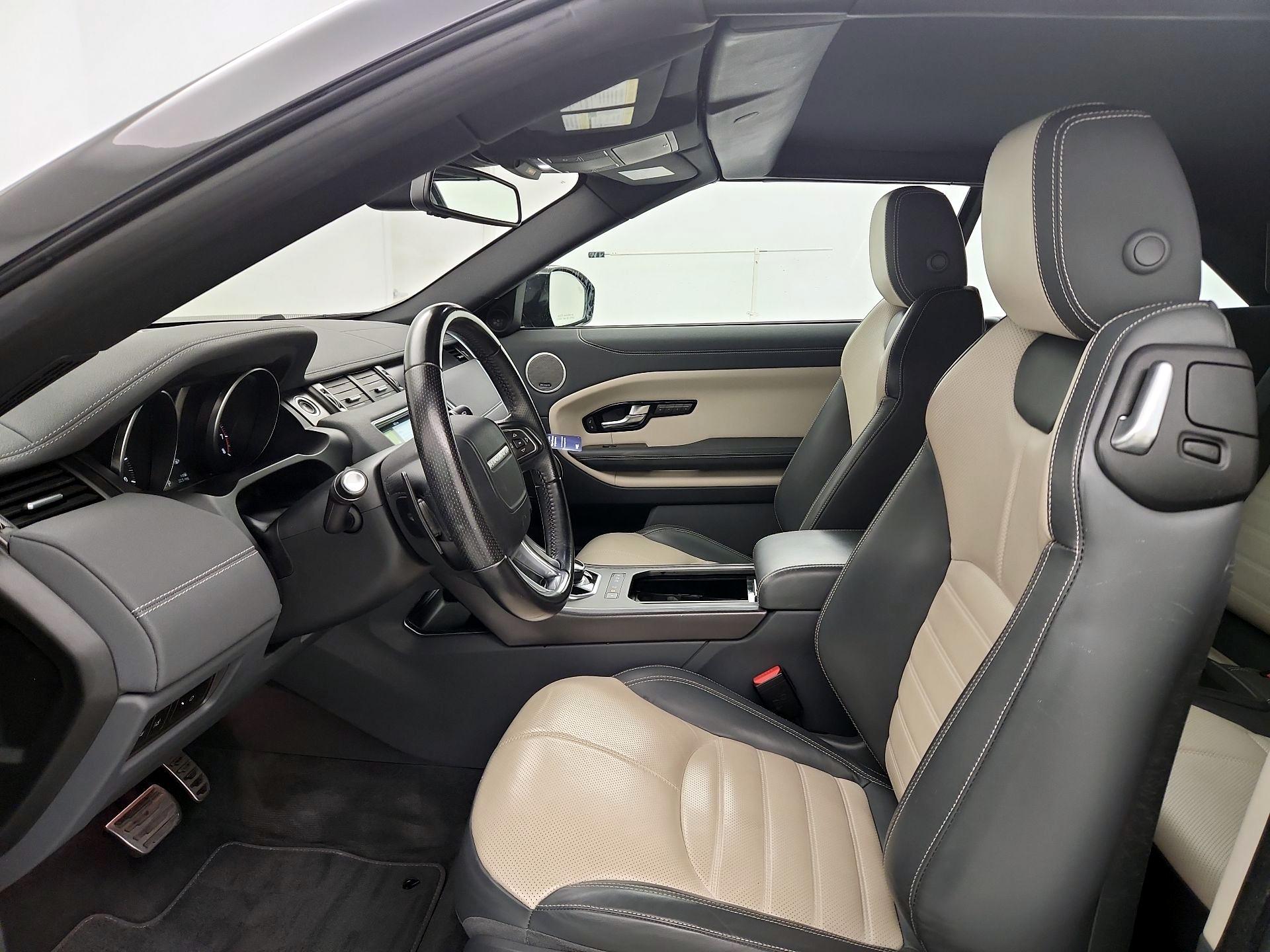 Thumbnail: 2018 Land Rover Range Rover Evoque - 11