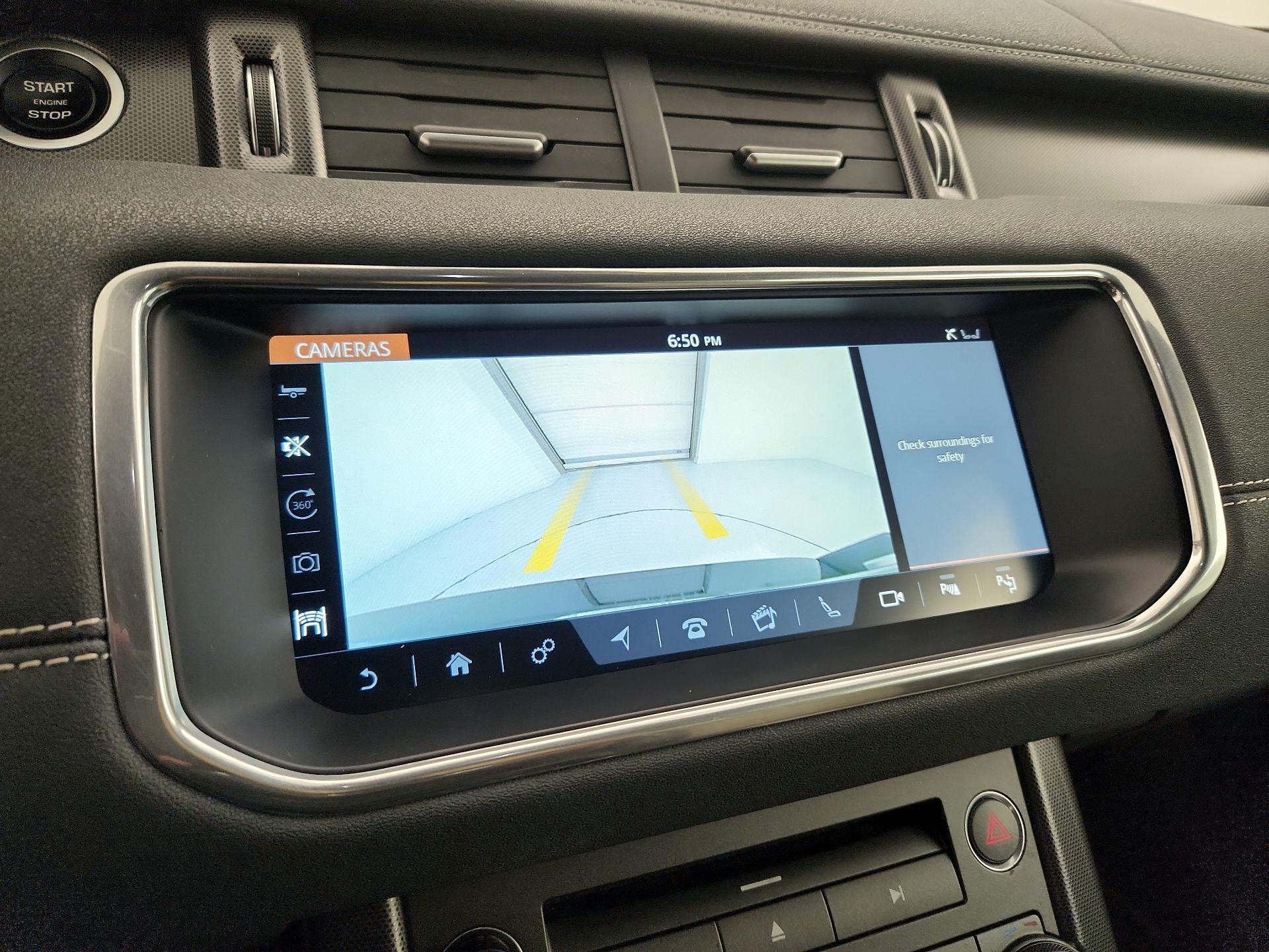 Thumbnail: 2018 Land Rover Range Rover Evoque - 15