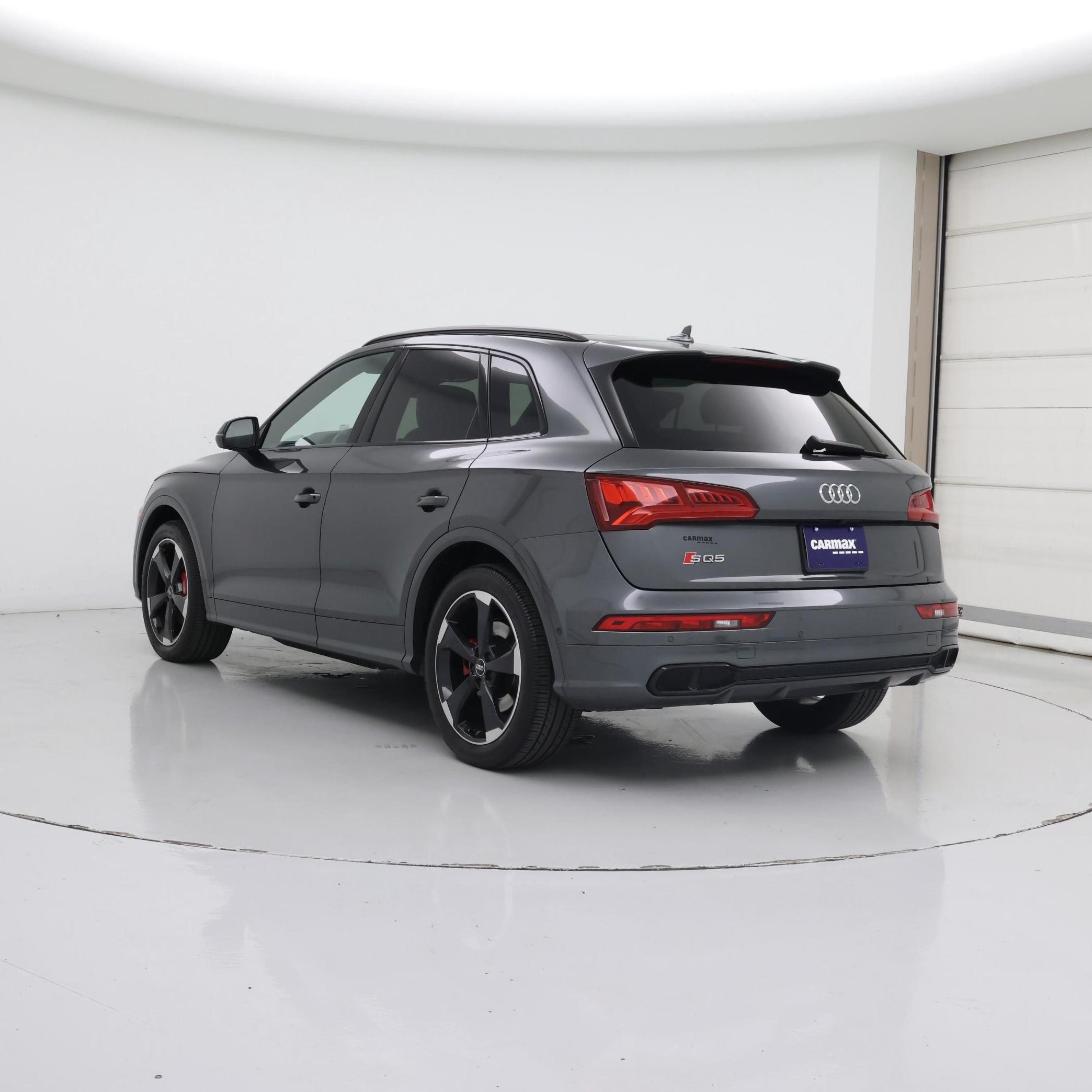 Thumbnail: 2020 Audi SQ5 - 2
