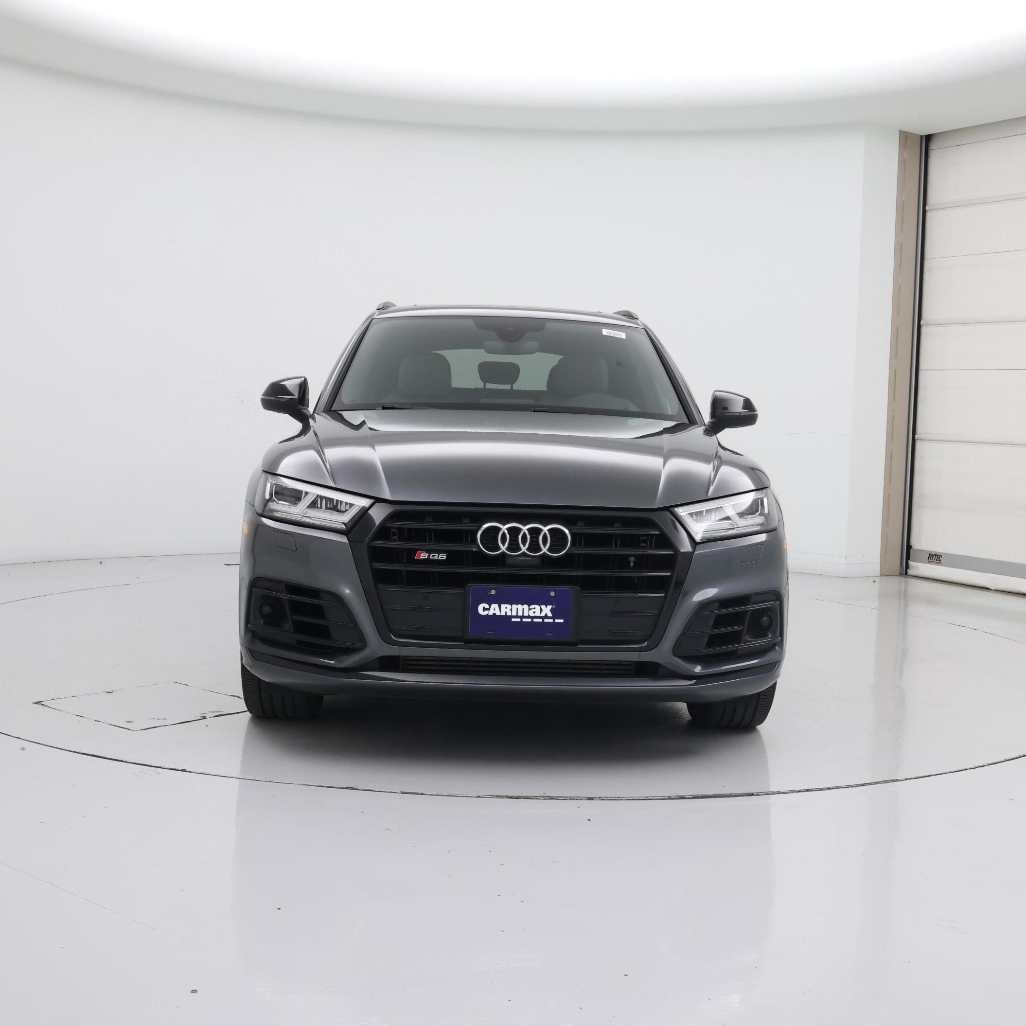 Thumbnail: 2020 Audi SQ5 - 5