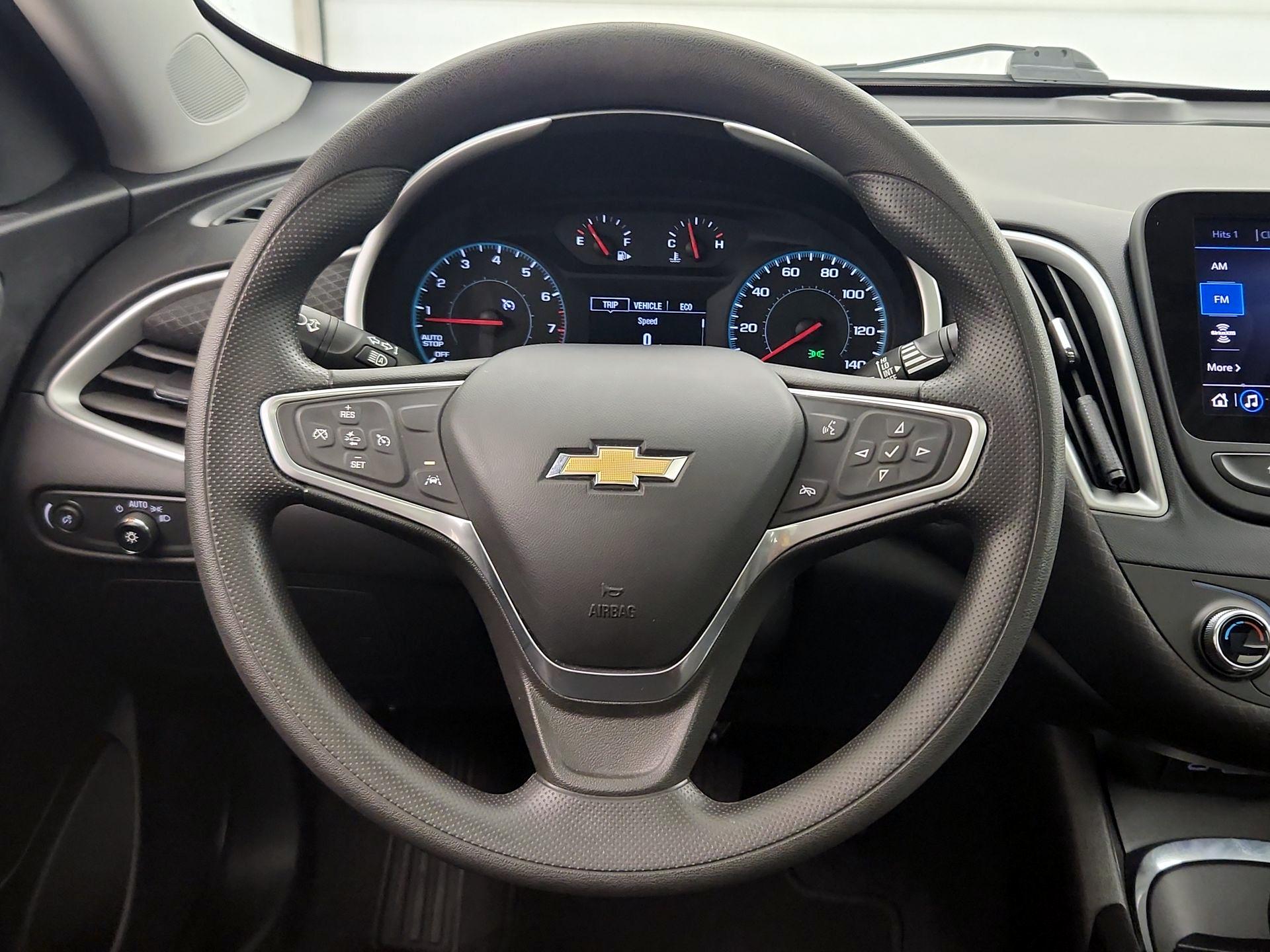 Thumbnail: 2023 Chevrolet Malibu - 10