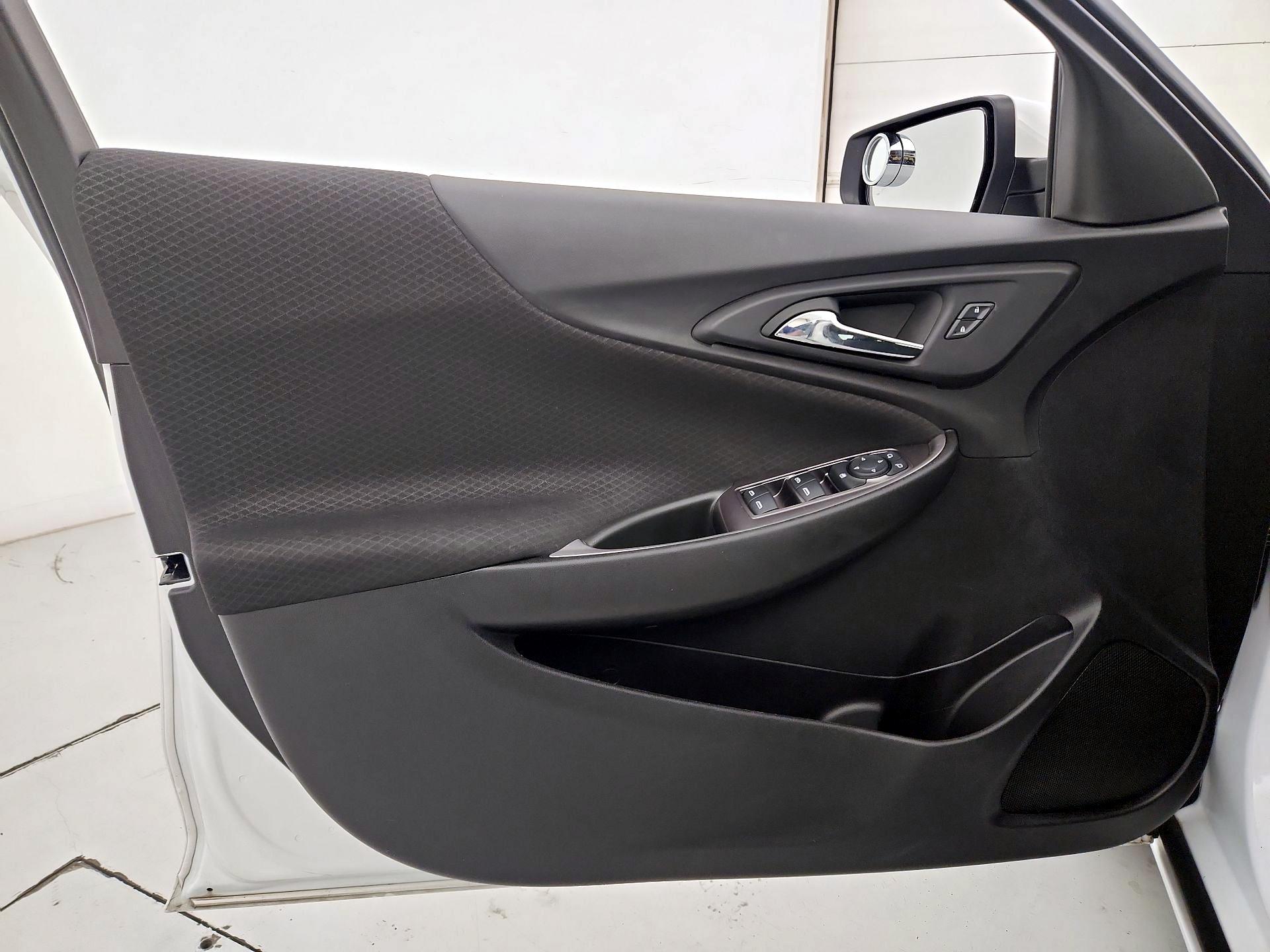Thumbnail: 2023 Chevrolet Malibu - 12