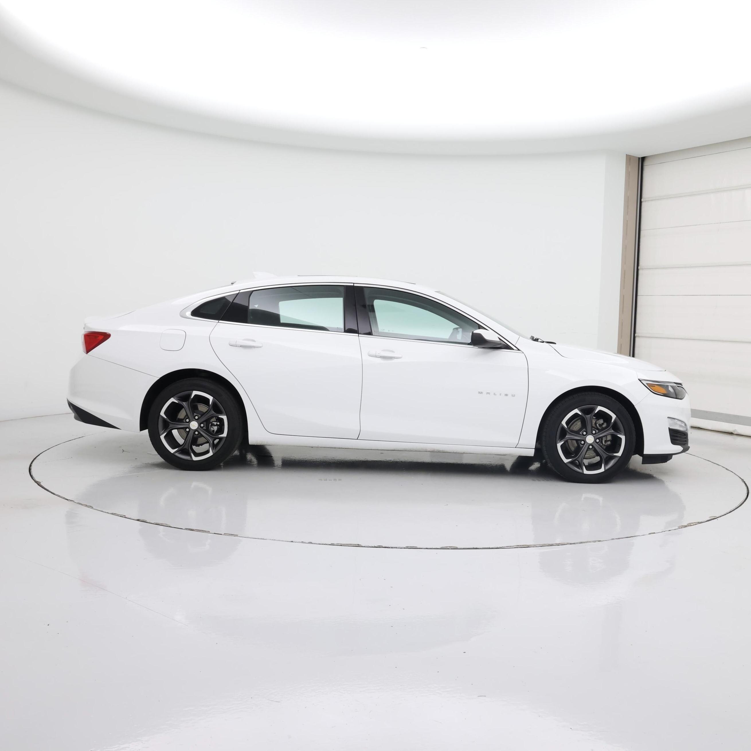 Thumbnail: 2023 Chevrolet Malibu - 7