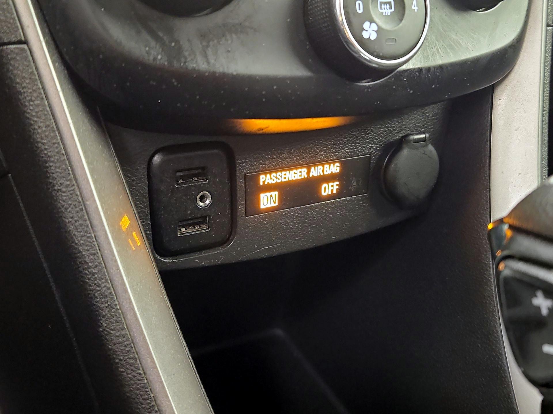 Thumbnail: 2019 Chevrolet Trax - 18