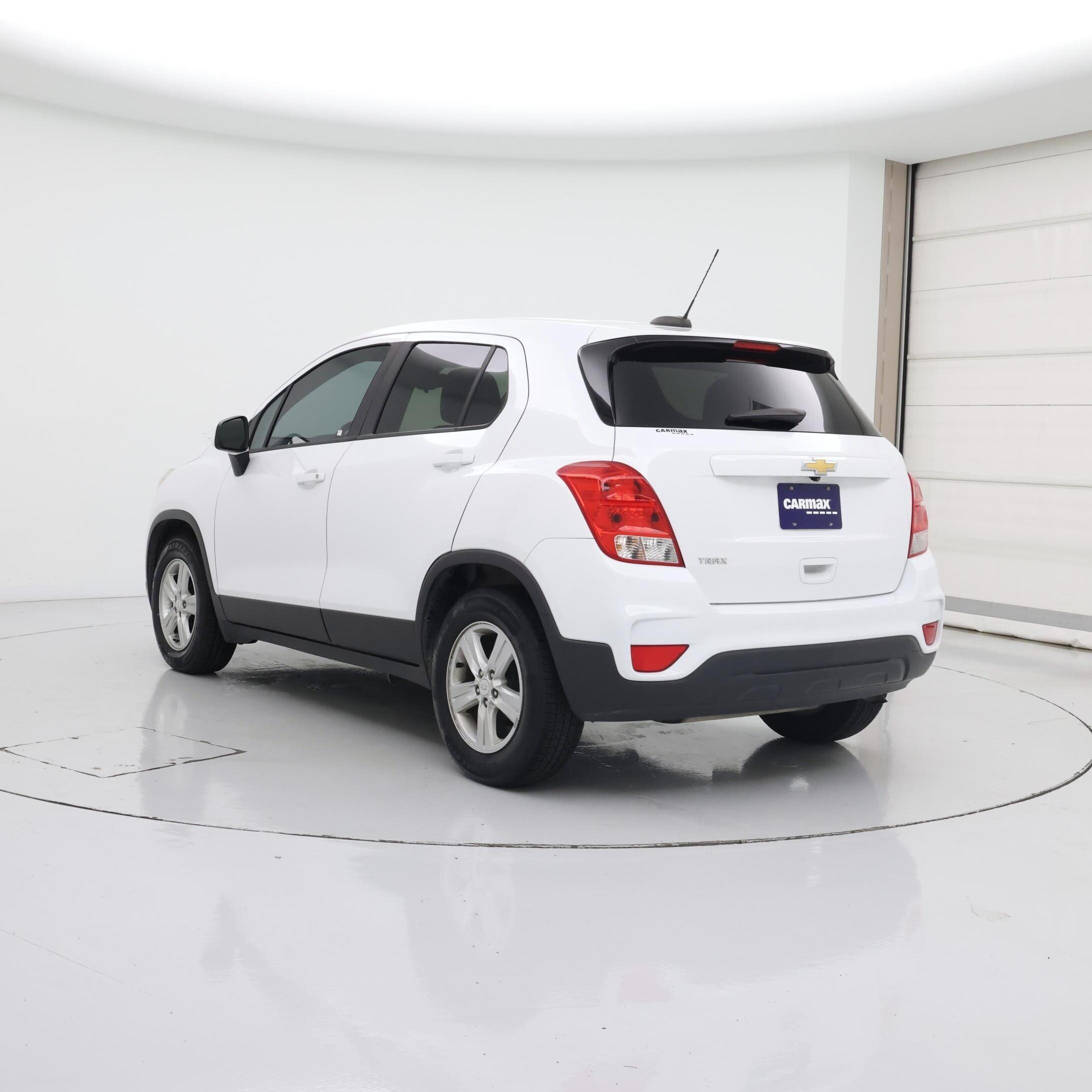 Thumbnail: 2019 Chevrolet Trax - 2