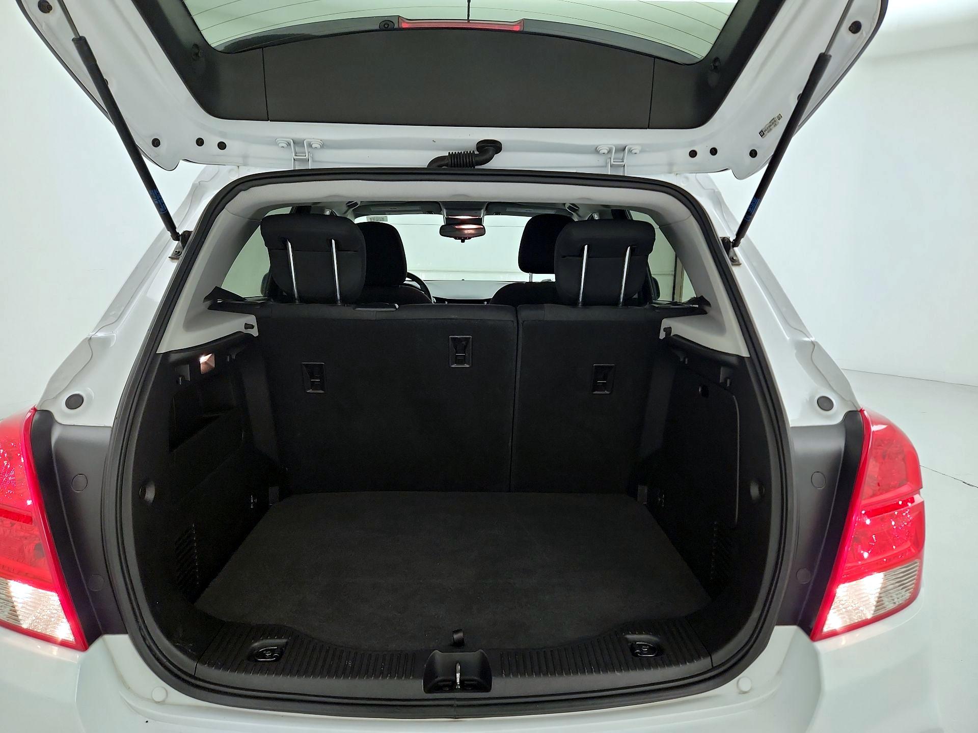 Thumbnail: 2019 Chevrolet Trax - 20