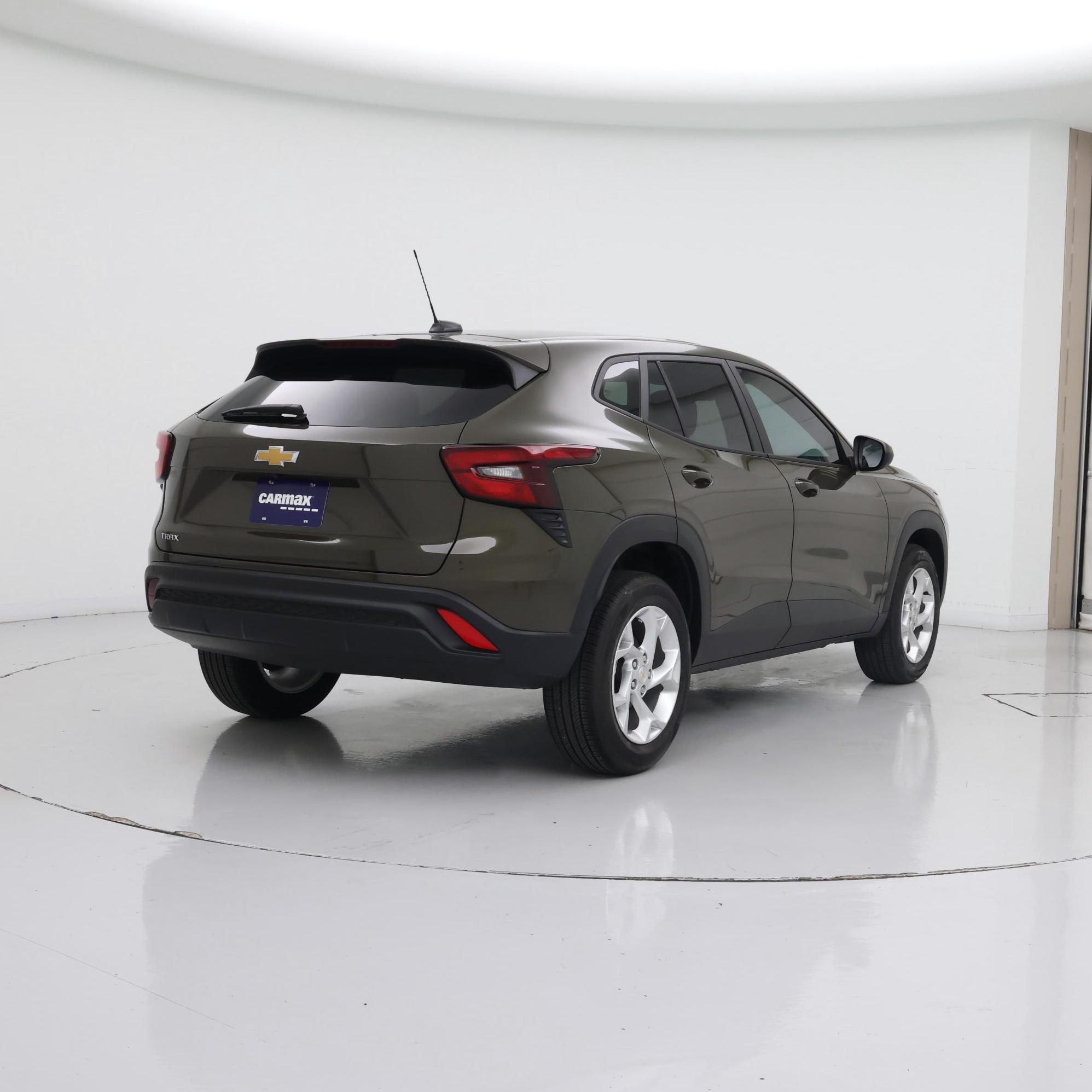 Thumbnail: 2024 Chevrolet Trax - 8