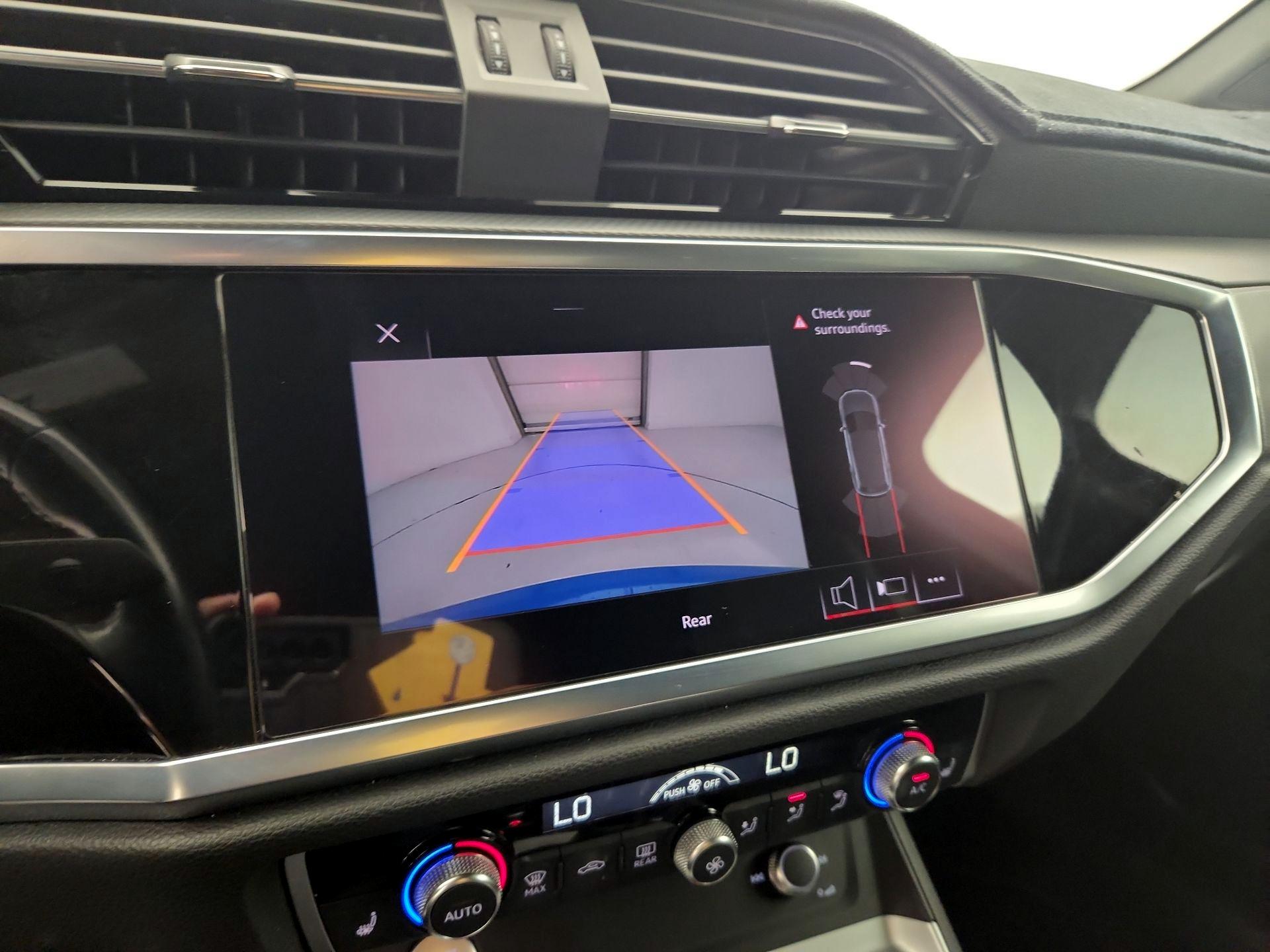 Thumbnail: 2019 Audi Q3 - 14