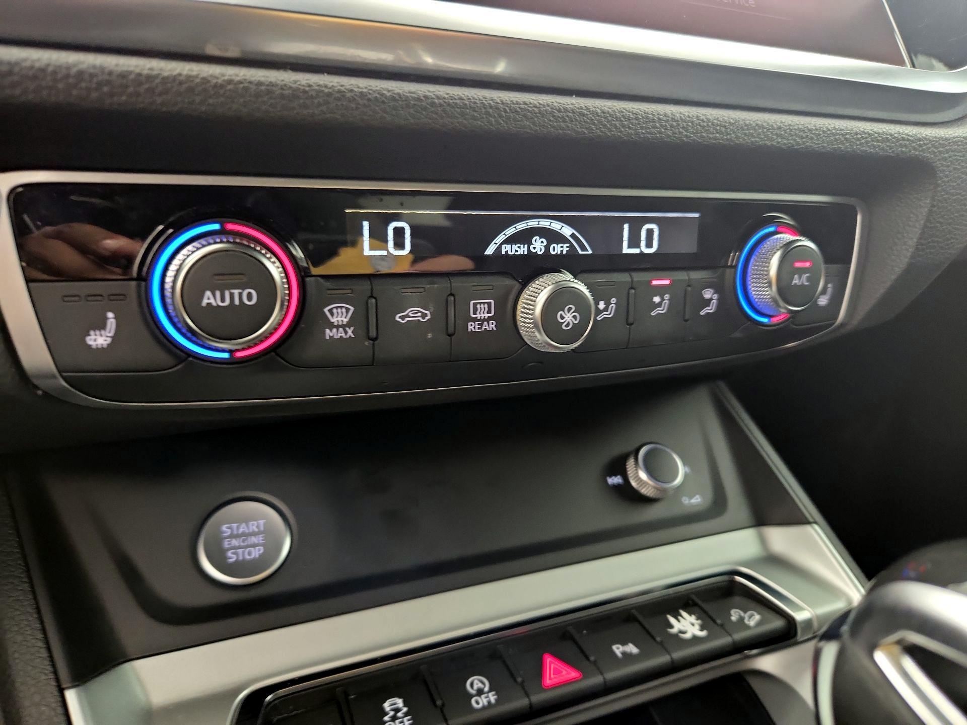 Thumbnail: 2019 Audi Q3 - 16