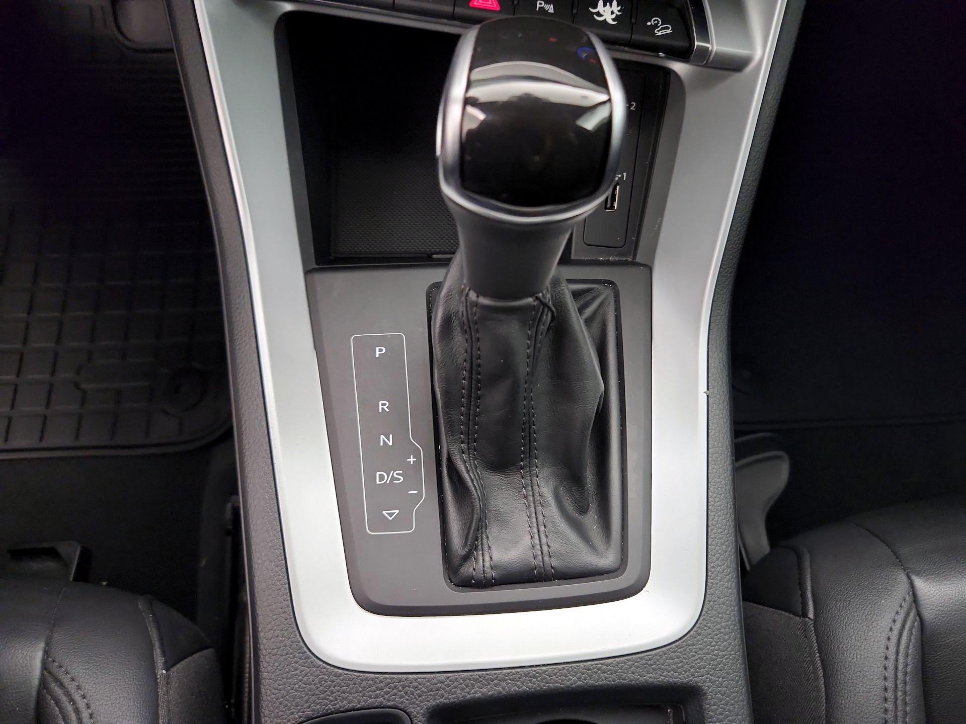 Thumbnail: 2019 Audi Q3 - 17