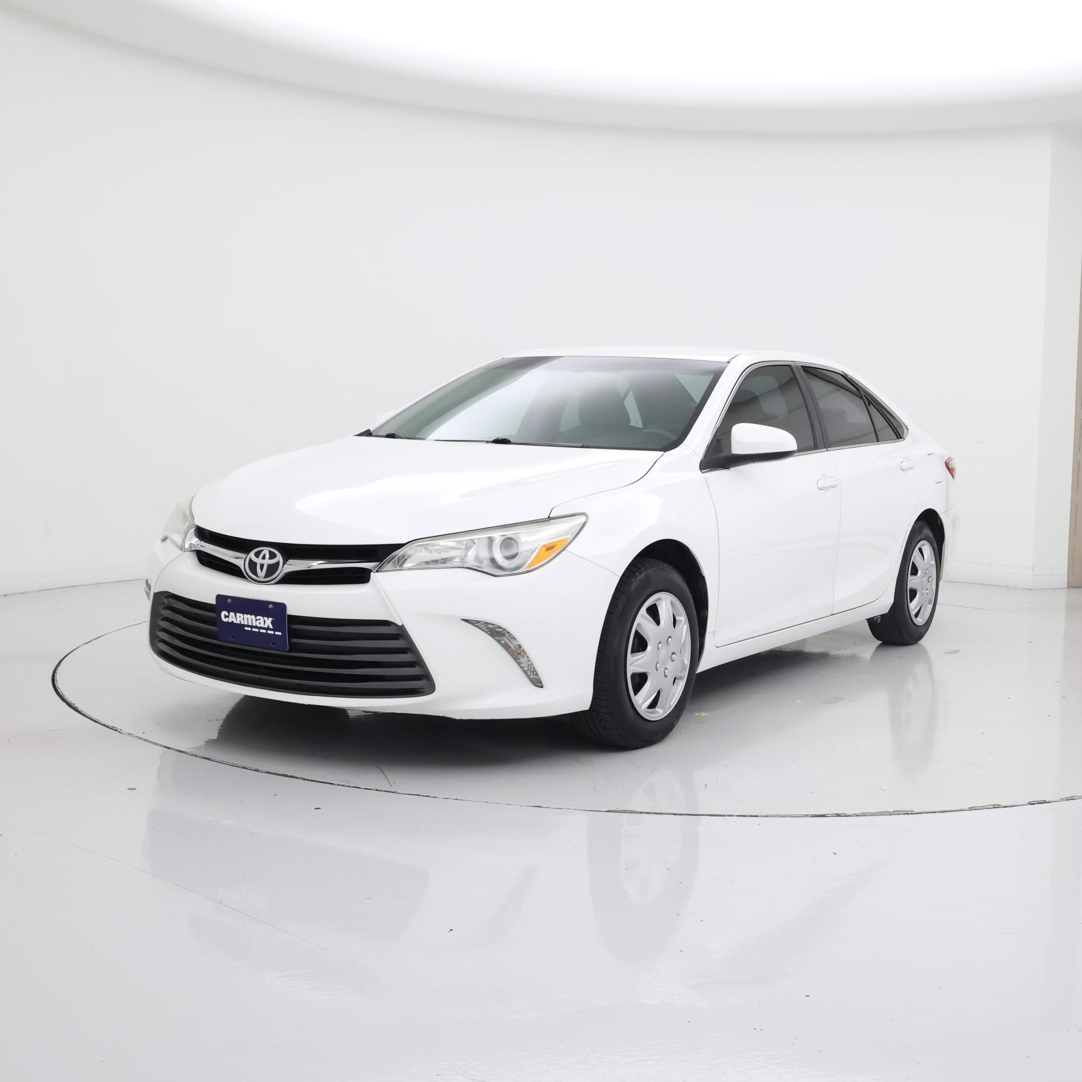 Thumbnail: 2017 Toyota Camry - 4
