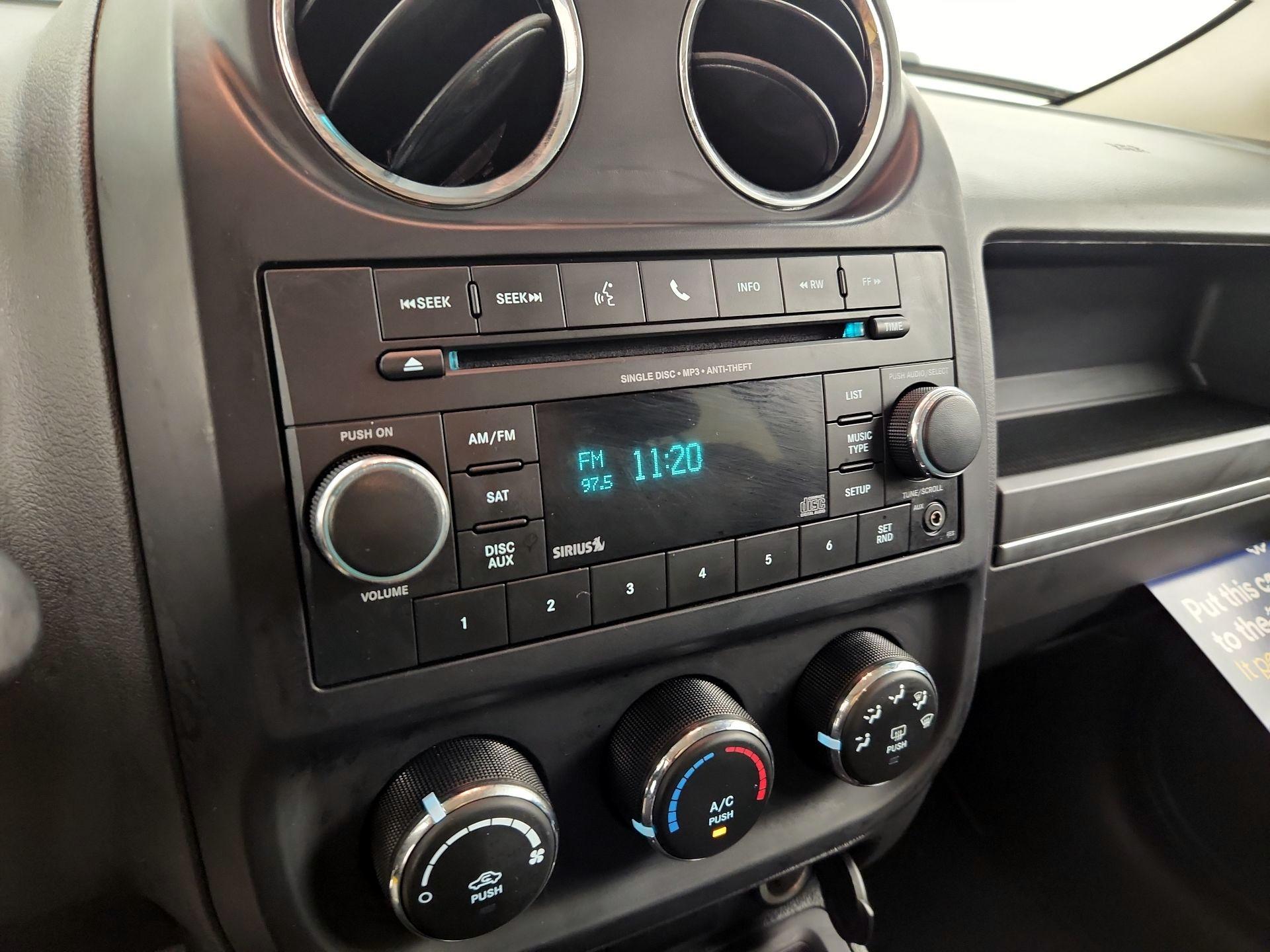 Thumbnail: 2016 Jeep Patriot - 13