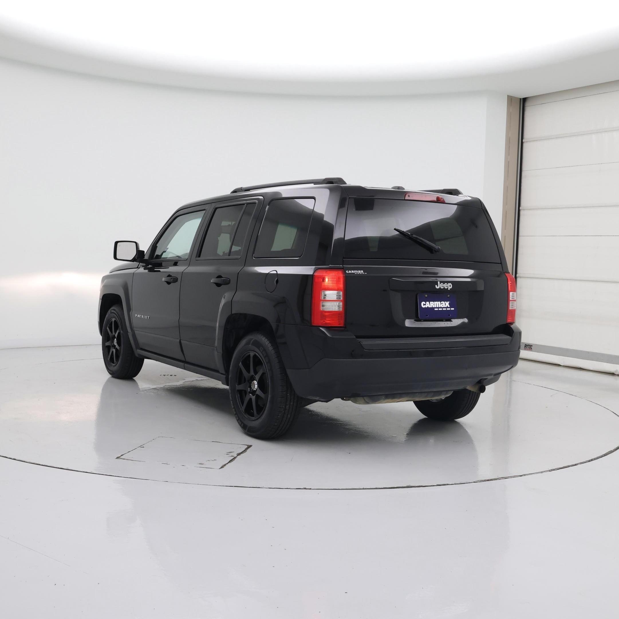 Thumbnail: 2016 Jeep Patriot - 2