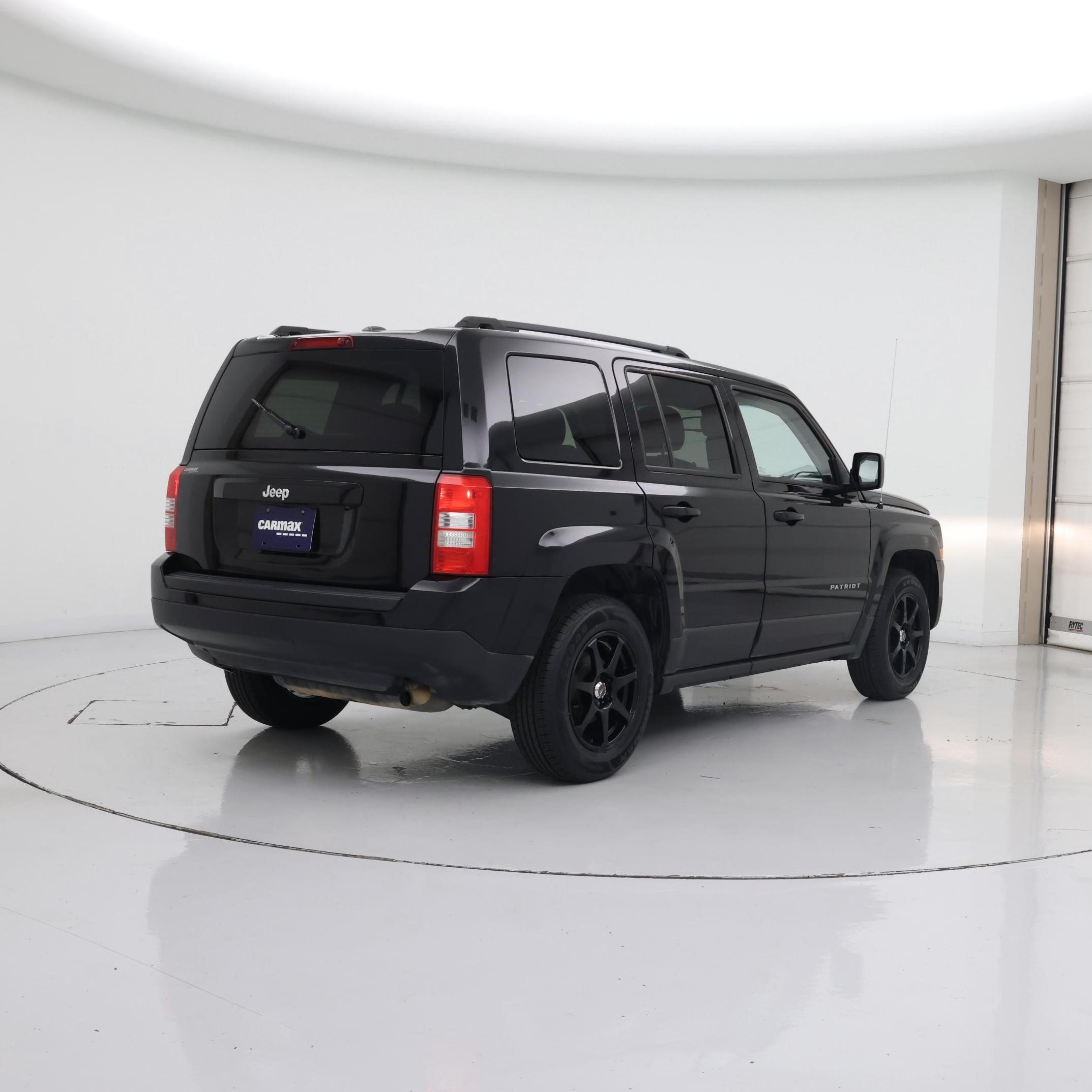 Thumbnail: 2016 Jeep Patriot - 8