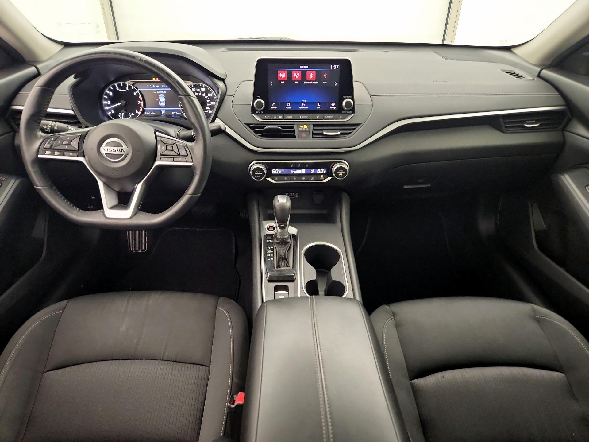 Thumbnail: 2019 Nissan Altima - 9
