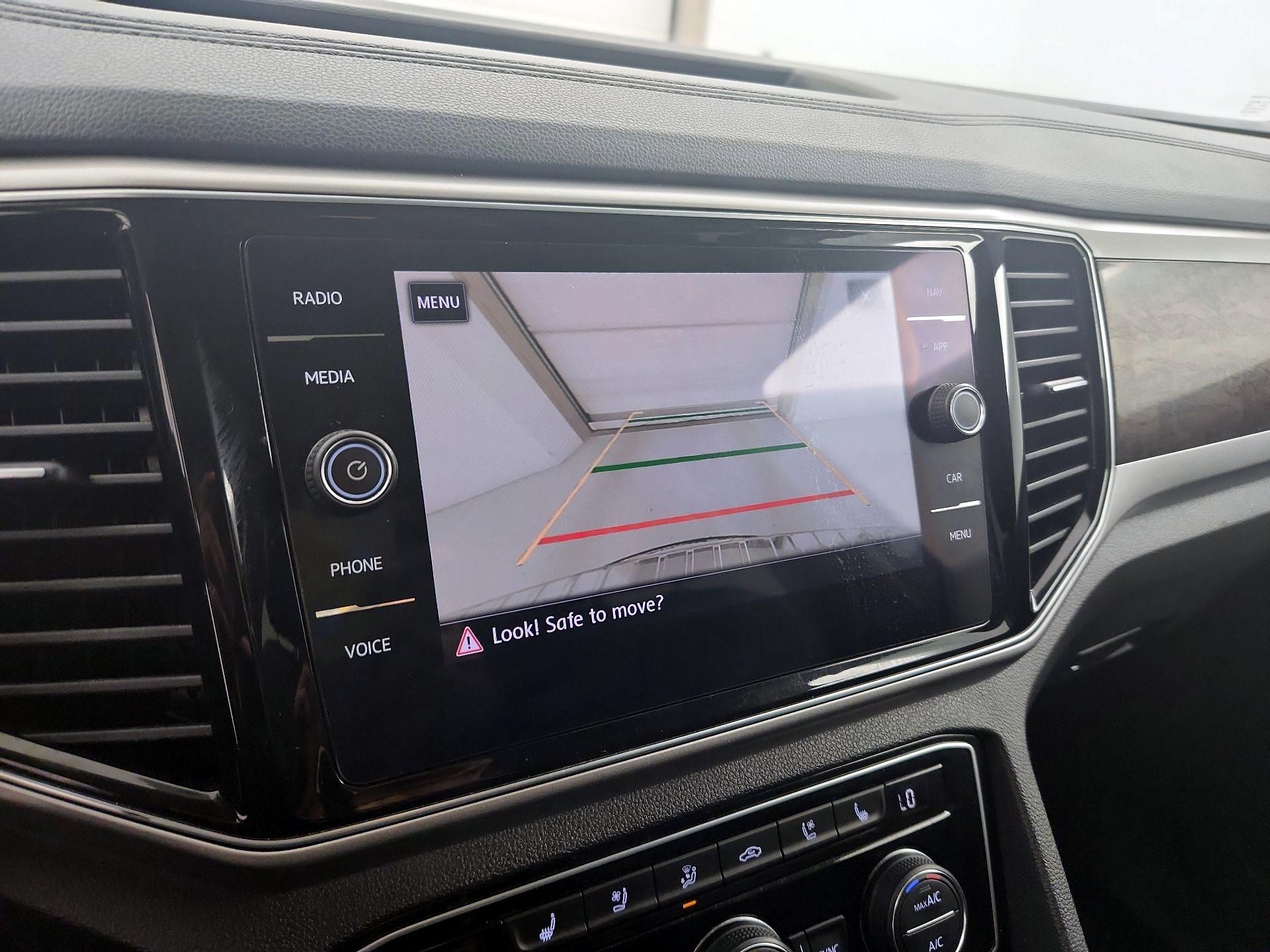 Thumbnail: 2018 Volkswagen Atlas - 15