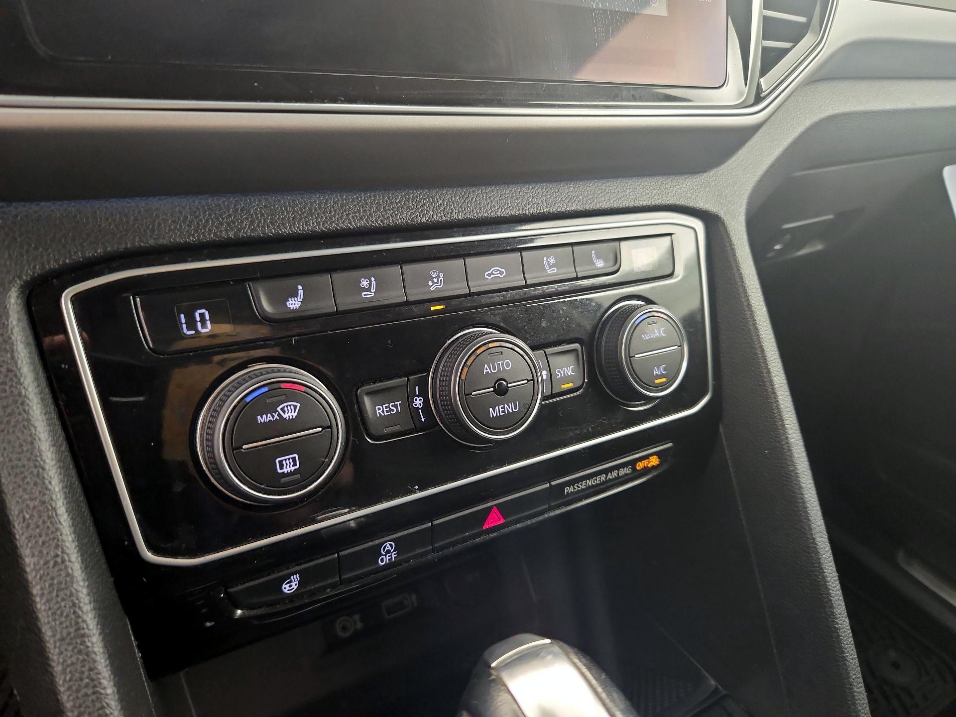 Thumbnail: 2018 Volkswagen Atlas - 17
