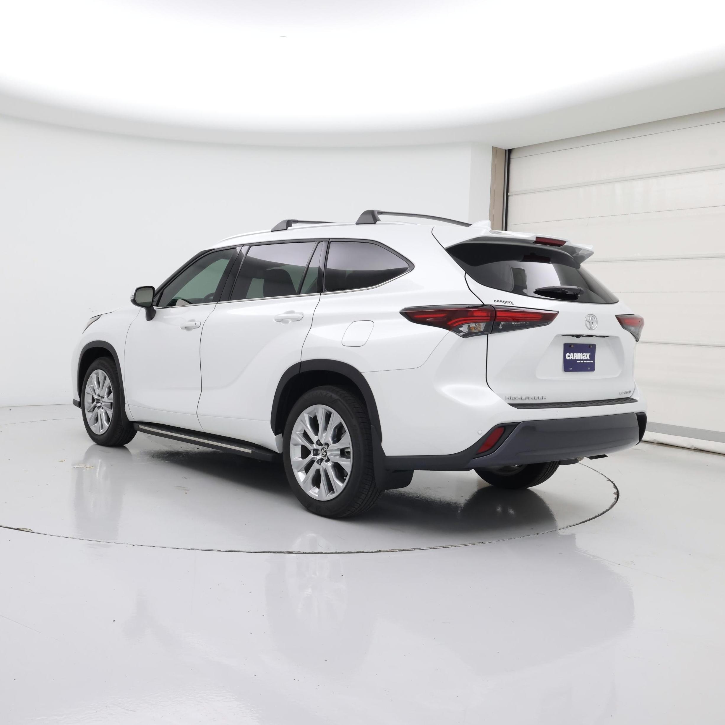 Thumbnail: 2024 Toyota Highlander - 2
