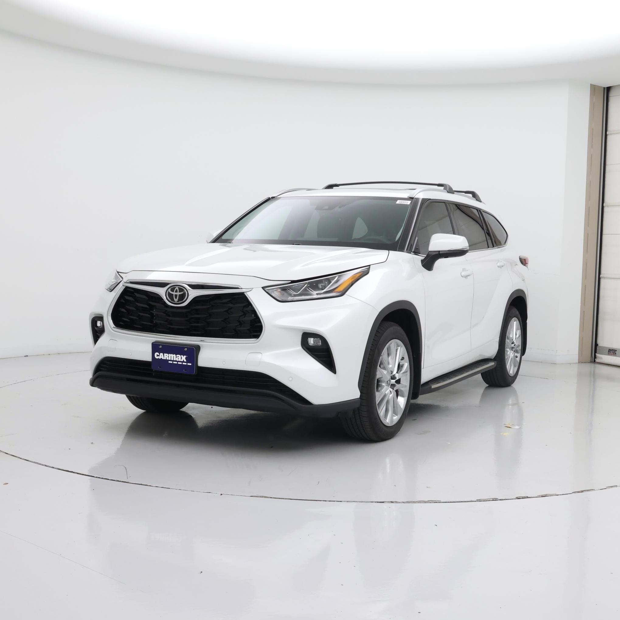 Thumbnail: 2024 Toyota Highlander - 4