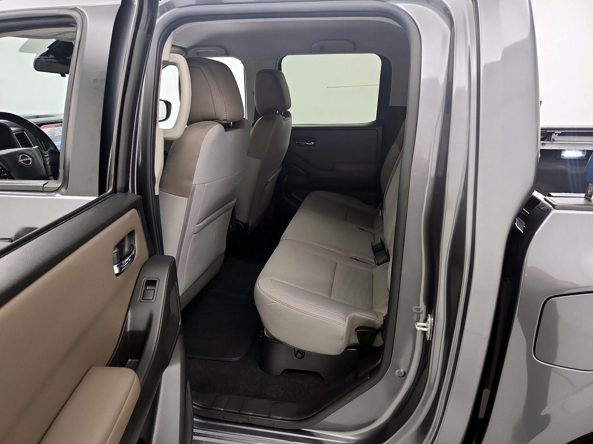 Thumbnail: 2022 Nissan Frontier - 19