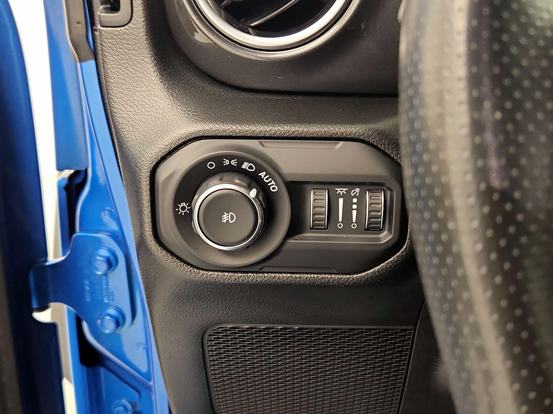 Thumbnail: 2022 Jeep Wrangler - 13