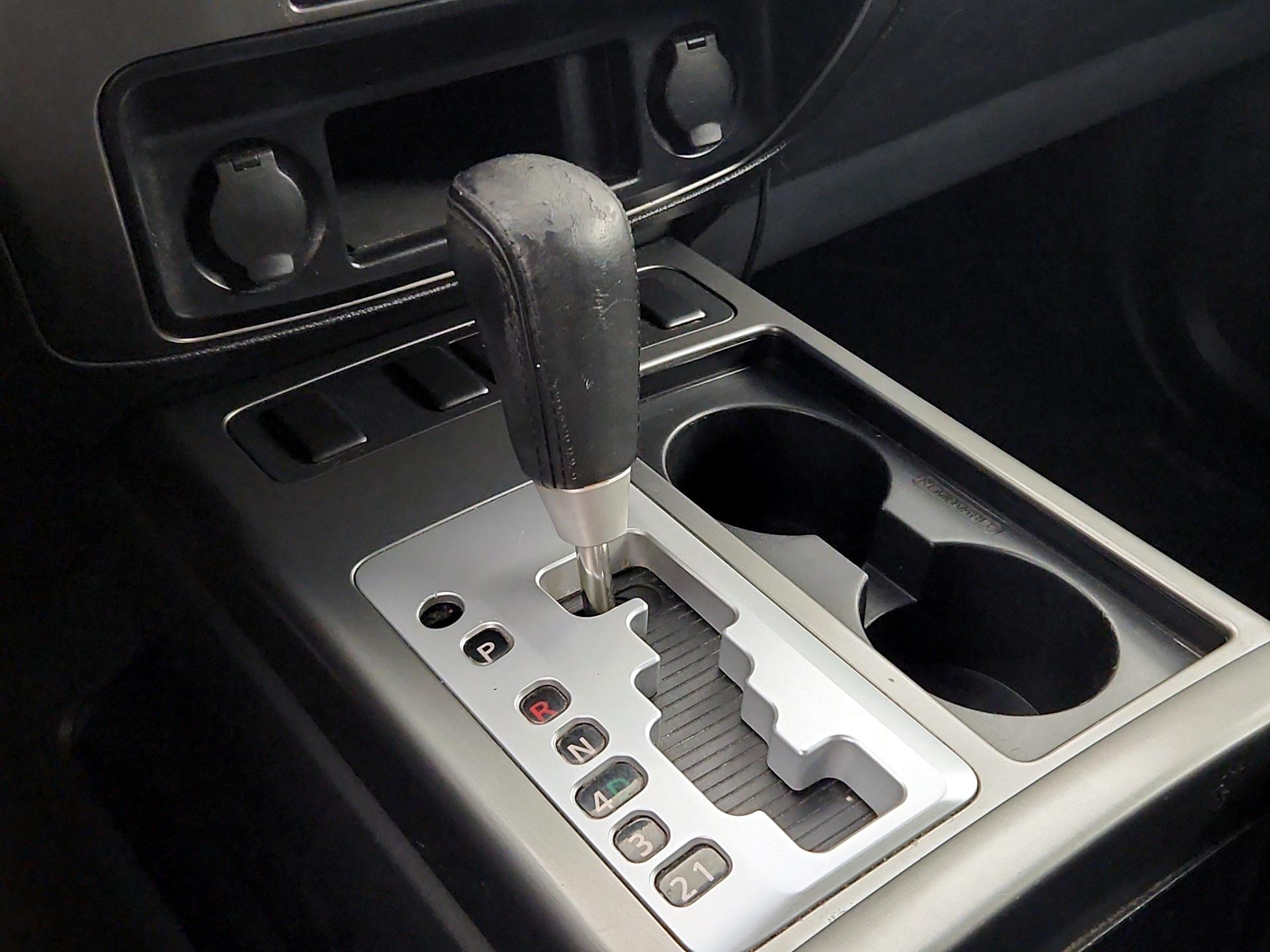 Thumbnail: 2015 Nissan Armada - 16
