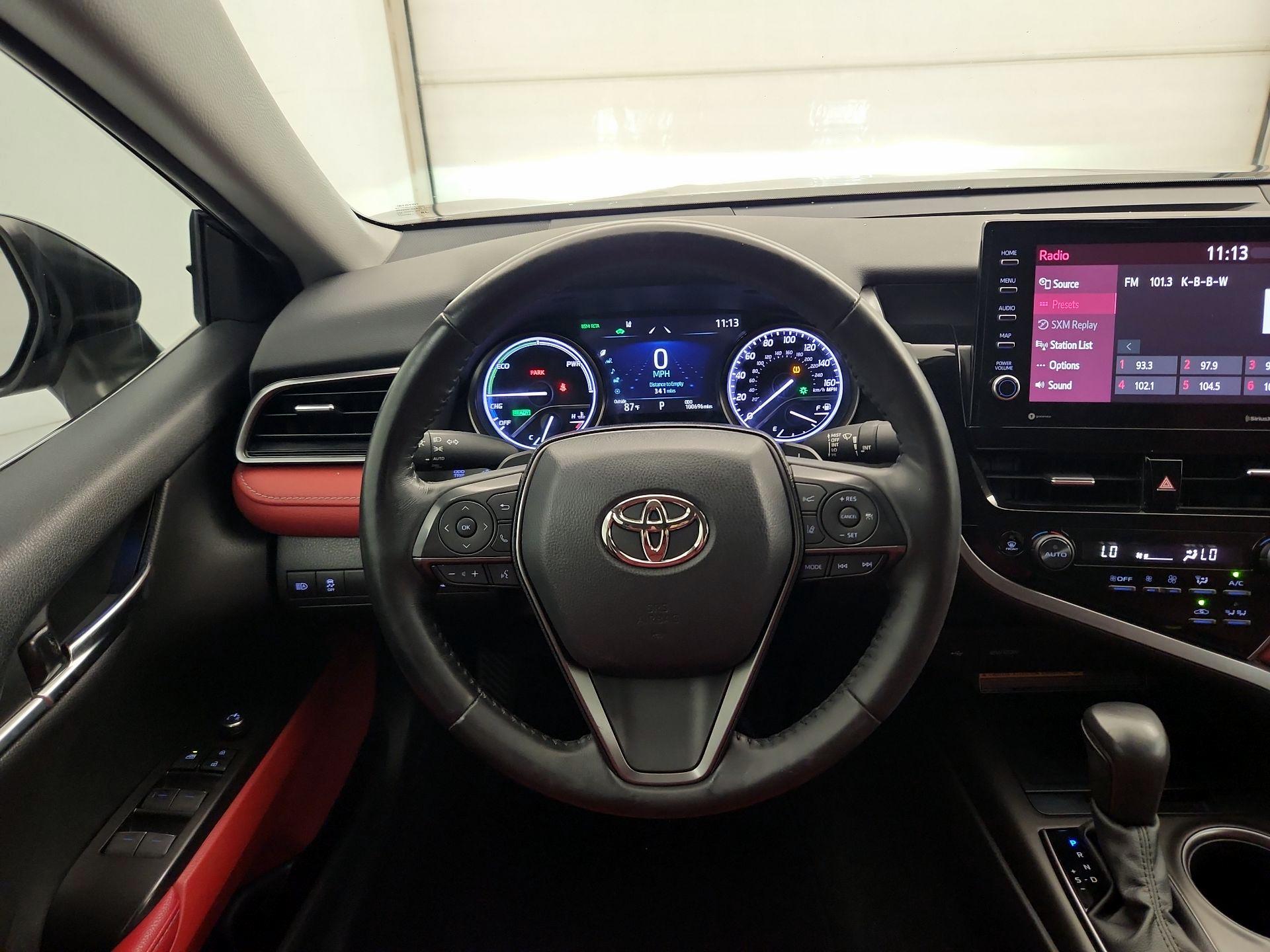 Thumbnail: 2021 Toyota Camry - 10