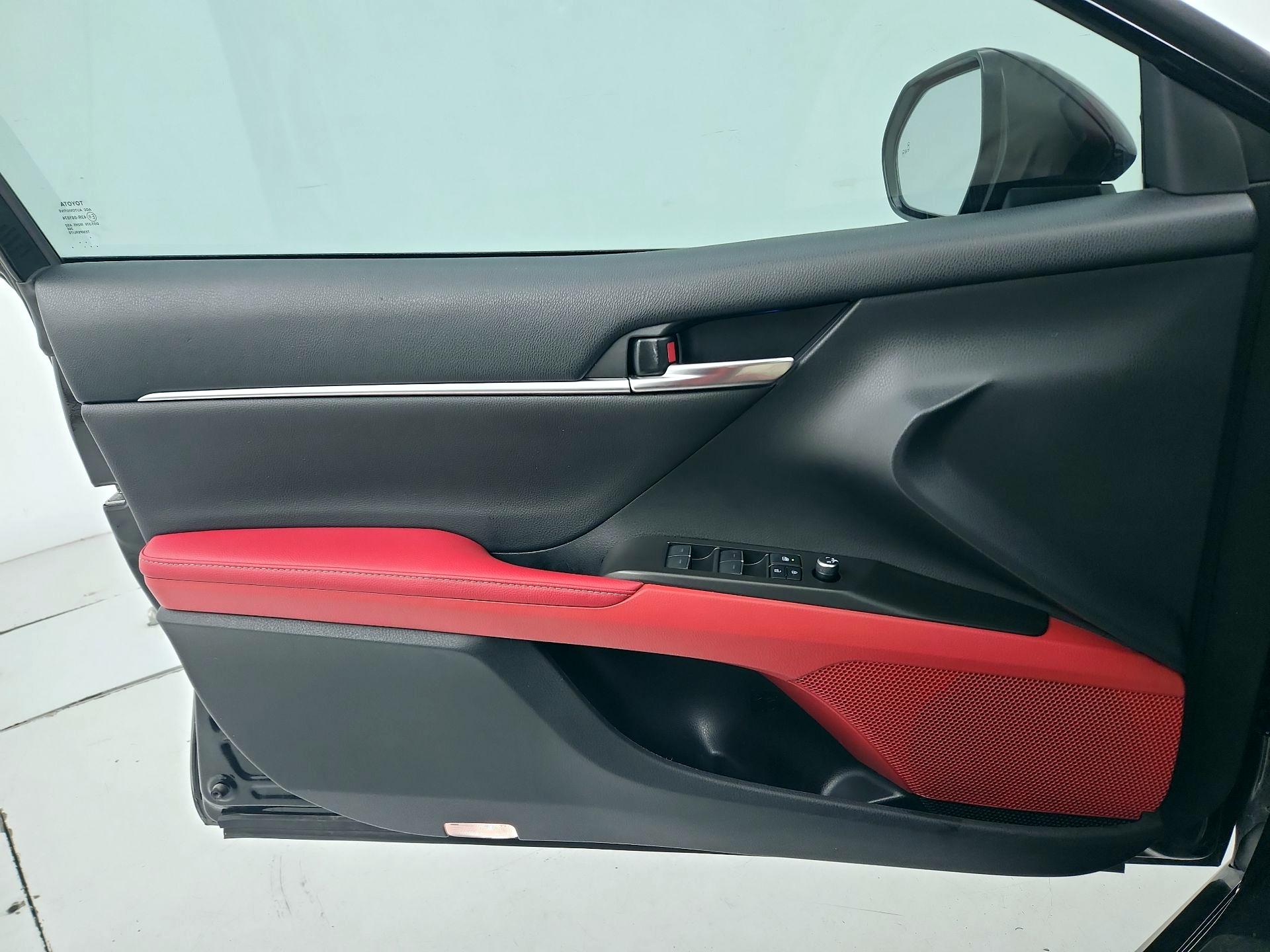 Thumbnail: 2021 Toyota Camry - 12