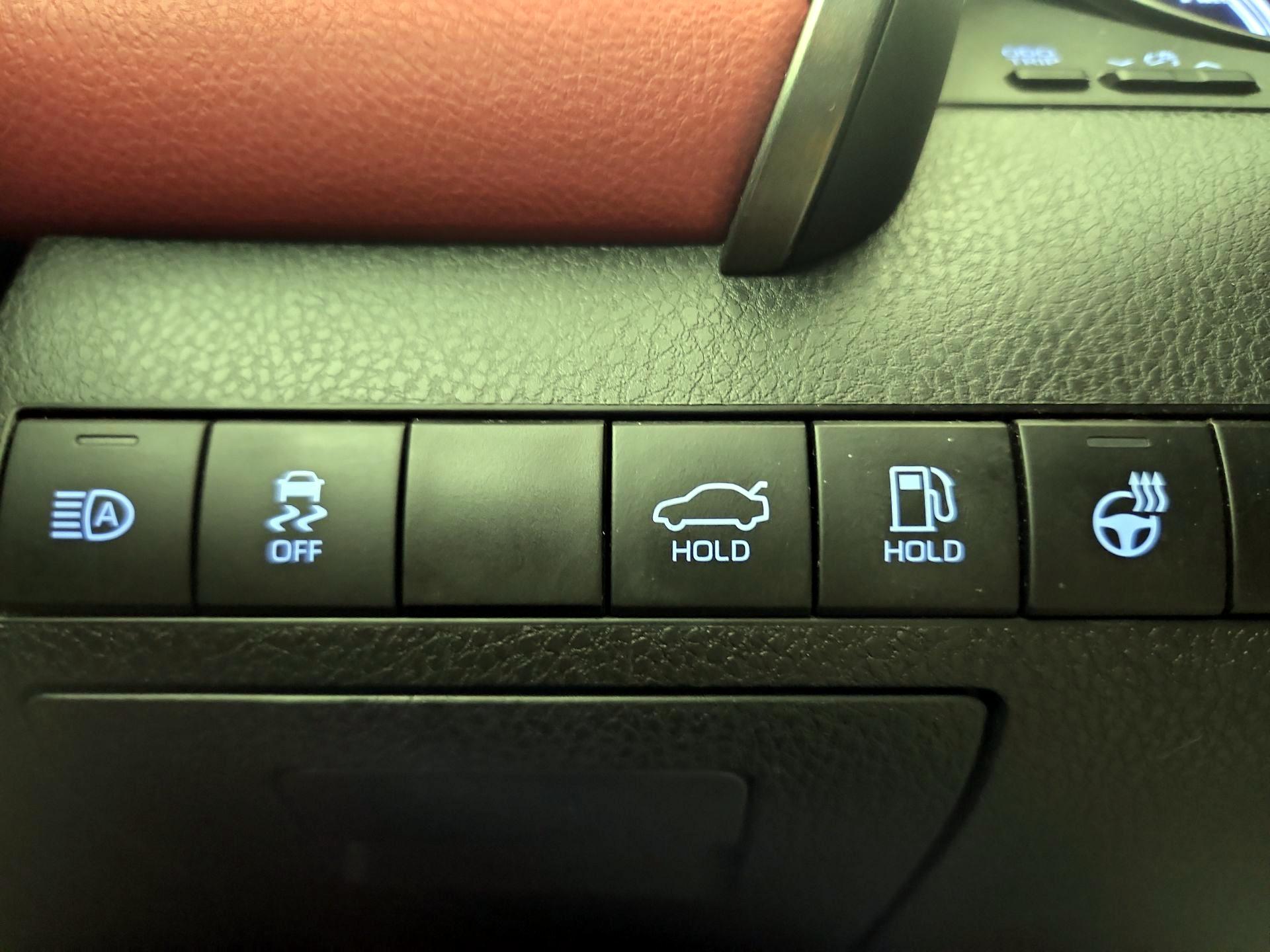 Thumbnail: 2021 Toyota Camry - 13