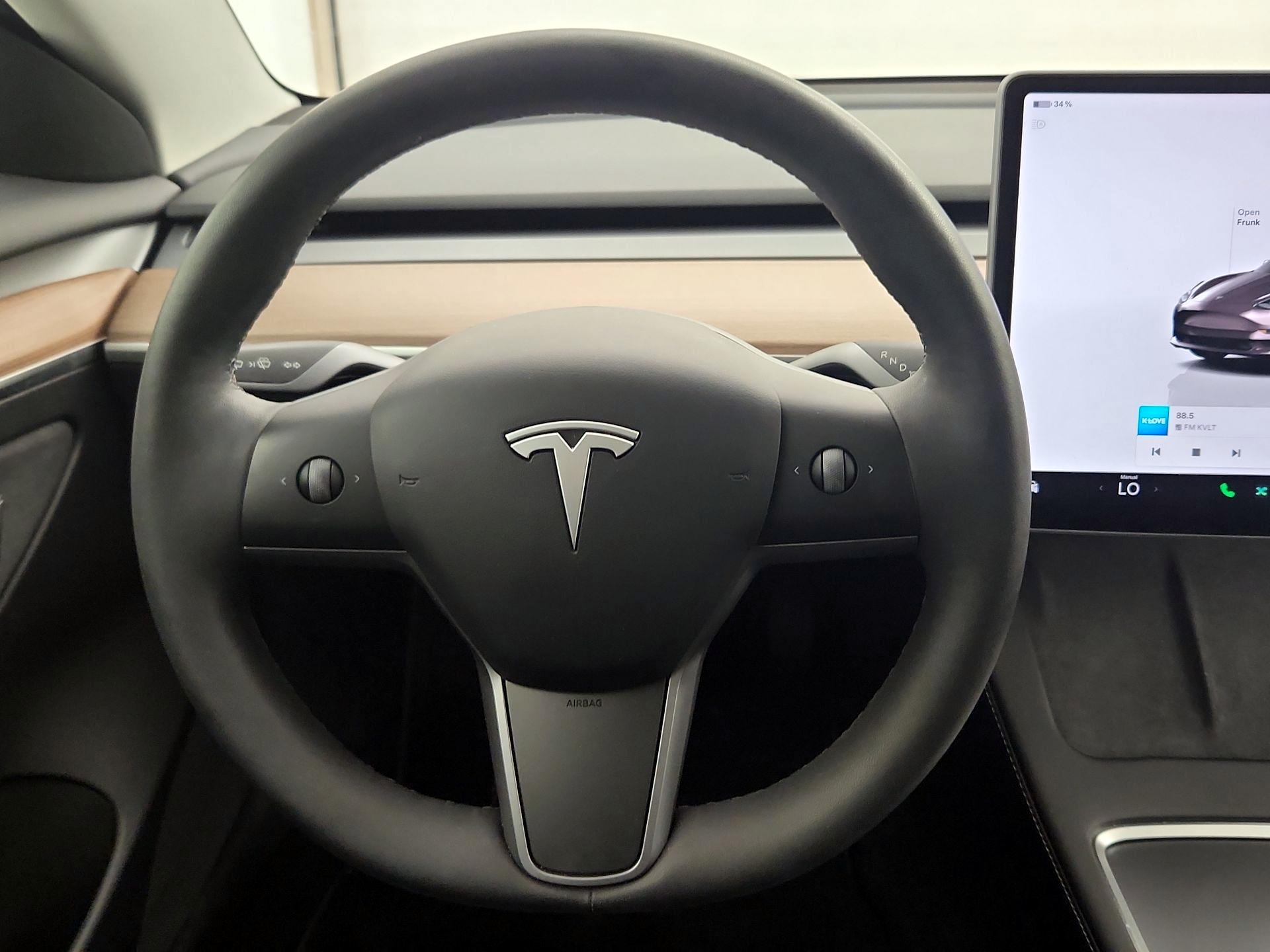 Thumbnail: 2023 Tesla Model 3 - 10
