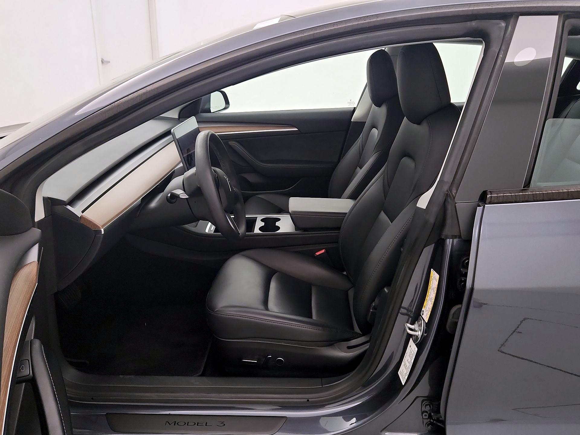 Thumbnail: 2023 Tesla Model 3 - 11