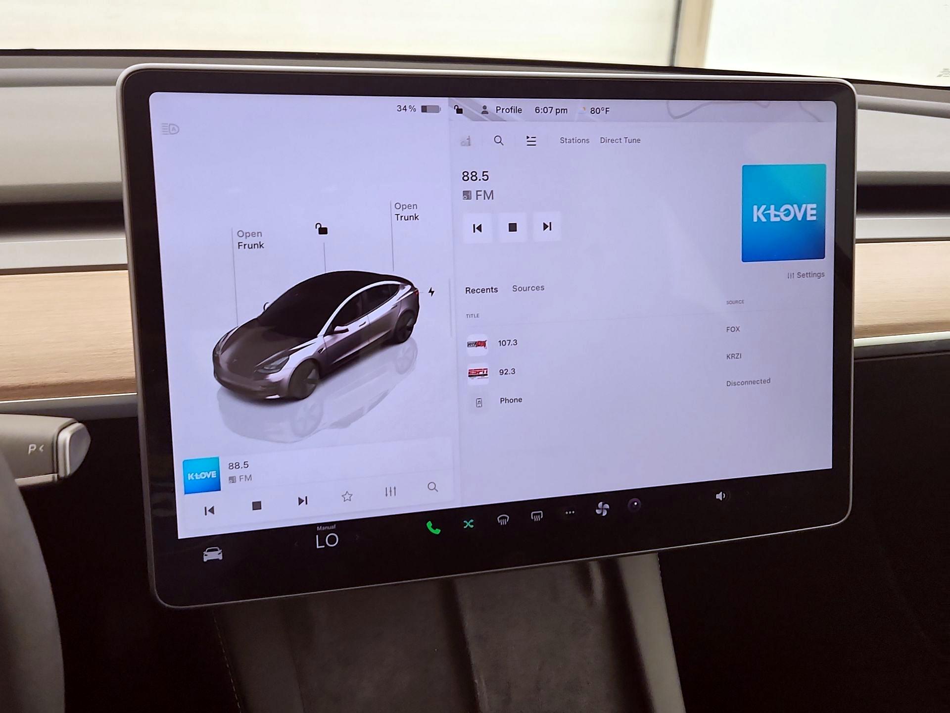 Thumbnail: 2023 Tesla Model 3 - 15