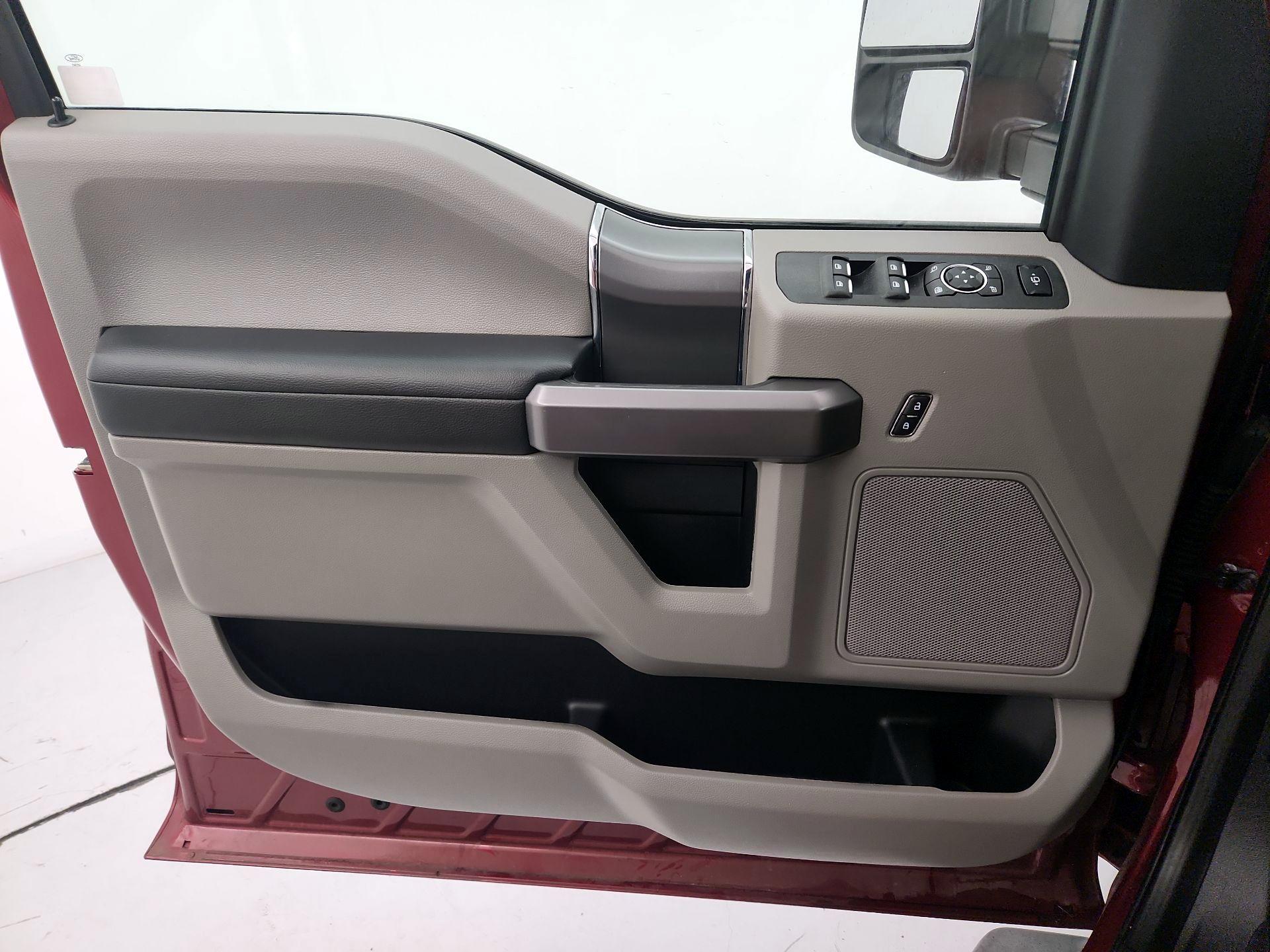 Thumbnail: 2019 Ford F-250 - 12