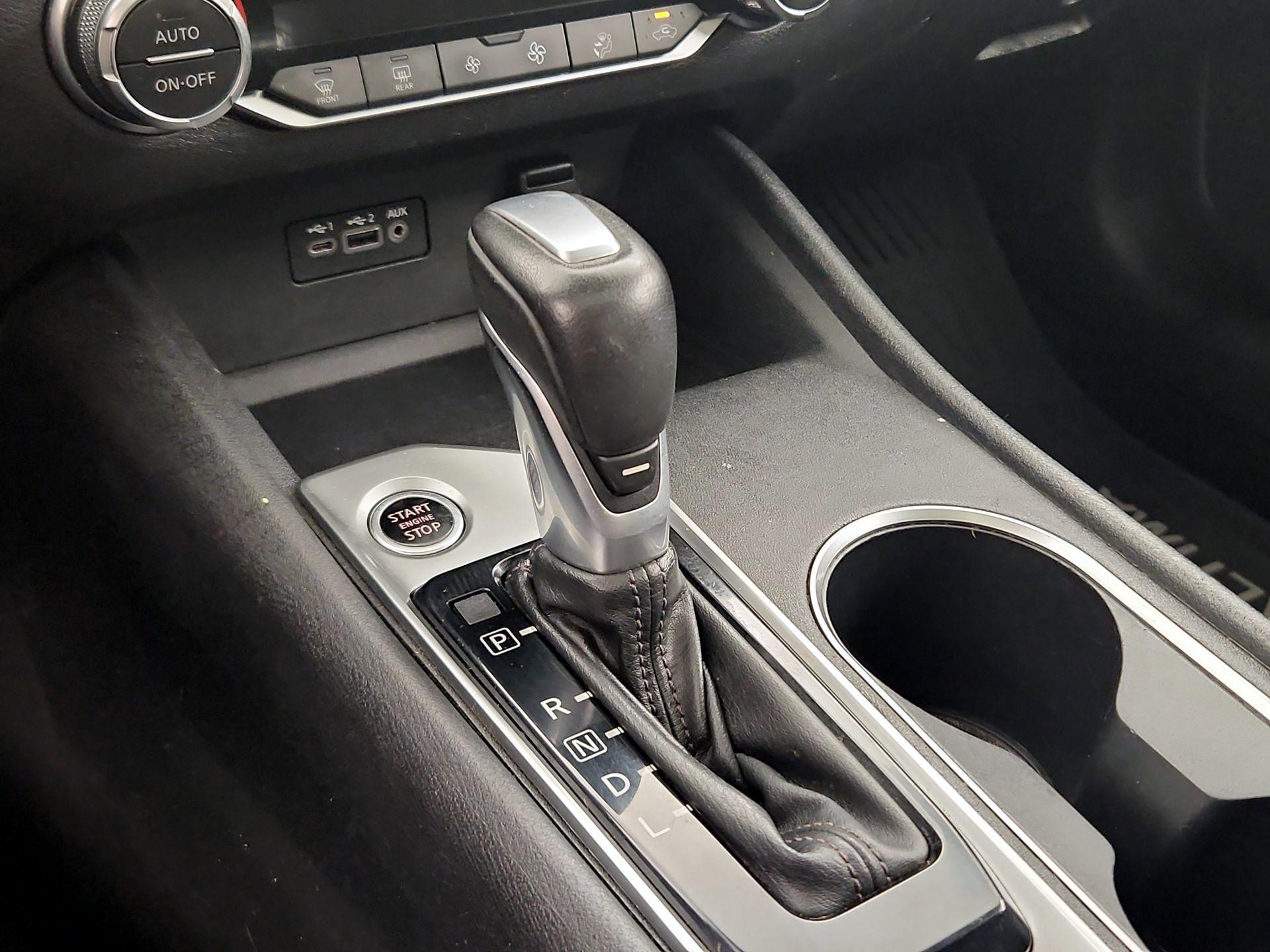 Thumbnail: 2019 Nissan Altima - 17