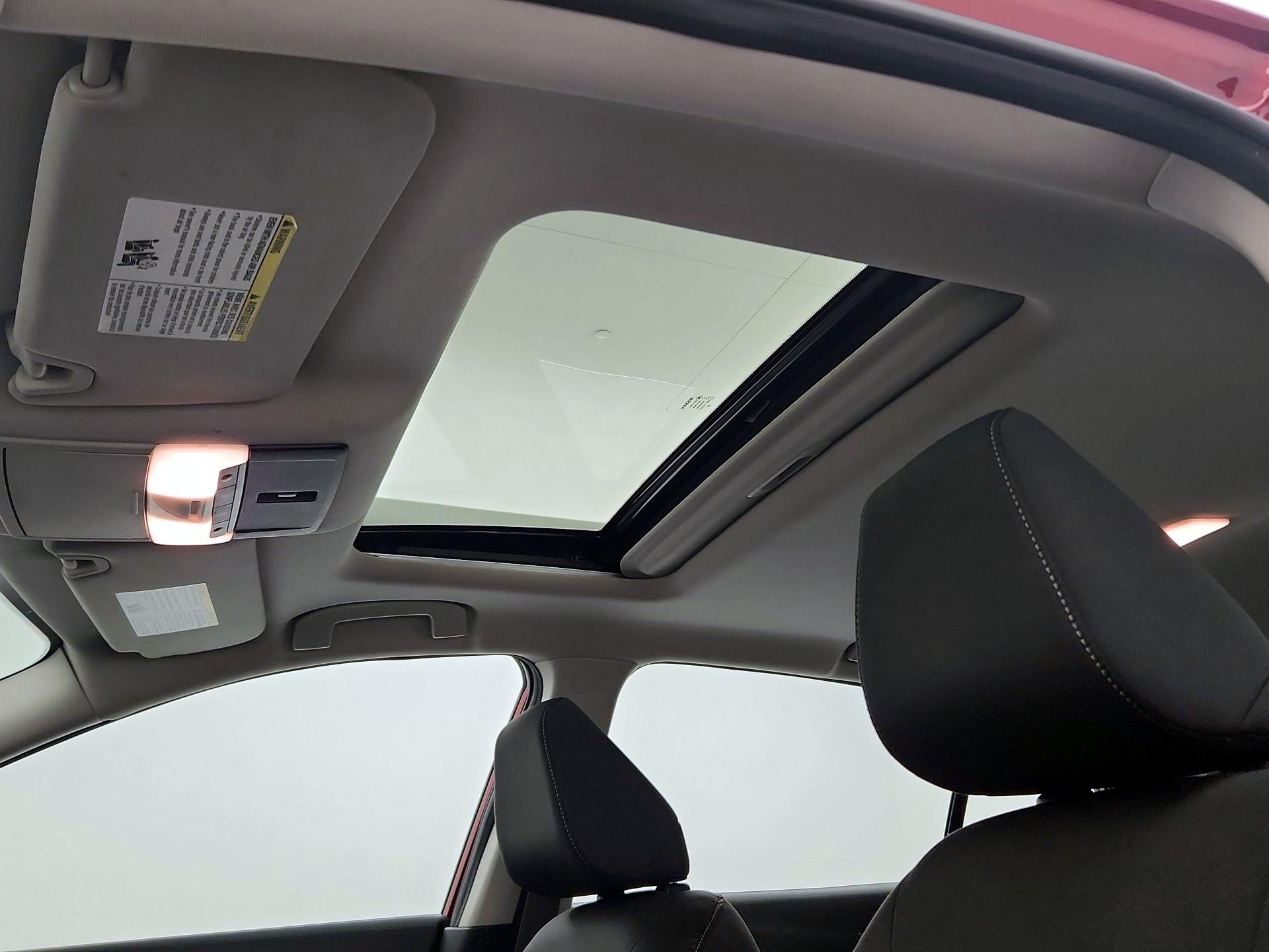 Thumbnail: 2019 Nissan Altima - 19